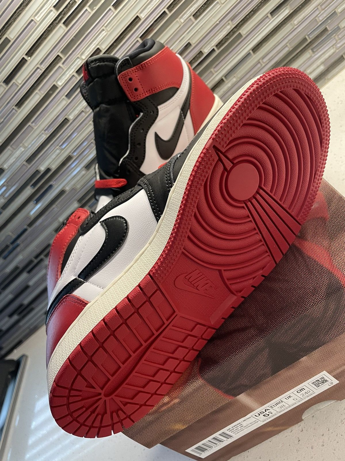Nike Jordan 1 black toe reimagined Size US 4 / IT 34 - 3 Thumbnail