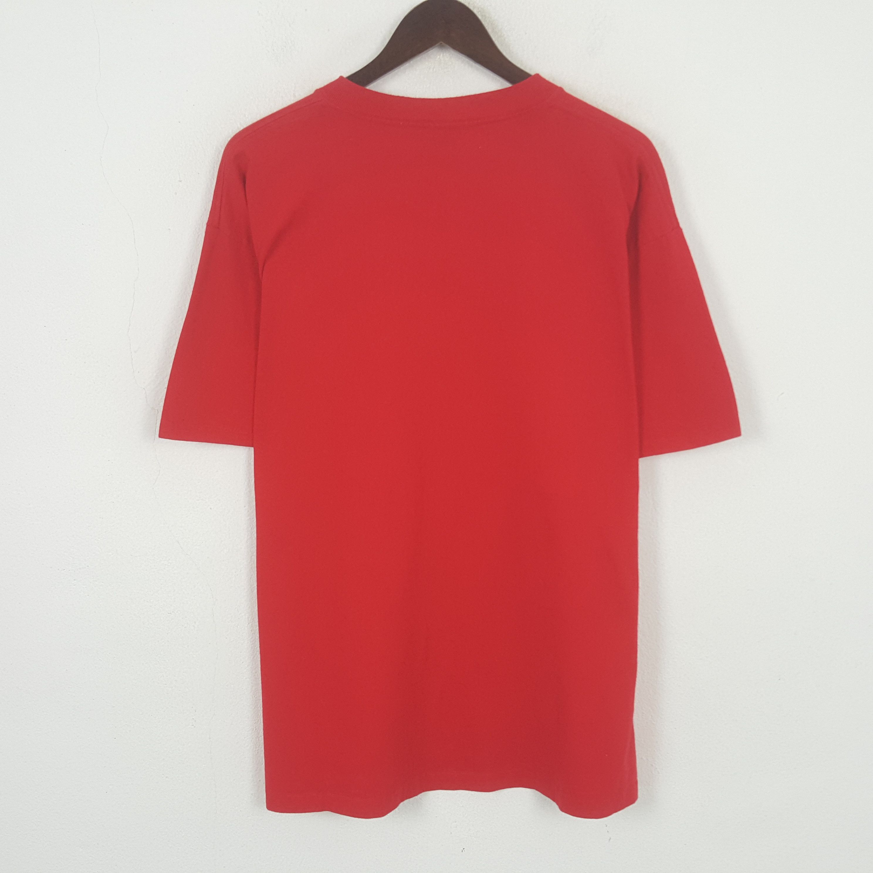 Other Vintage Hug A Firefinger Tshirt Size US XL / EU 56 / 4 - 3 Thumbnail