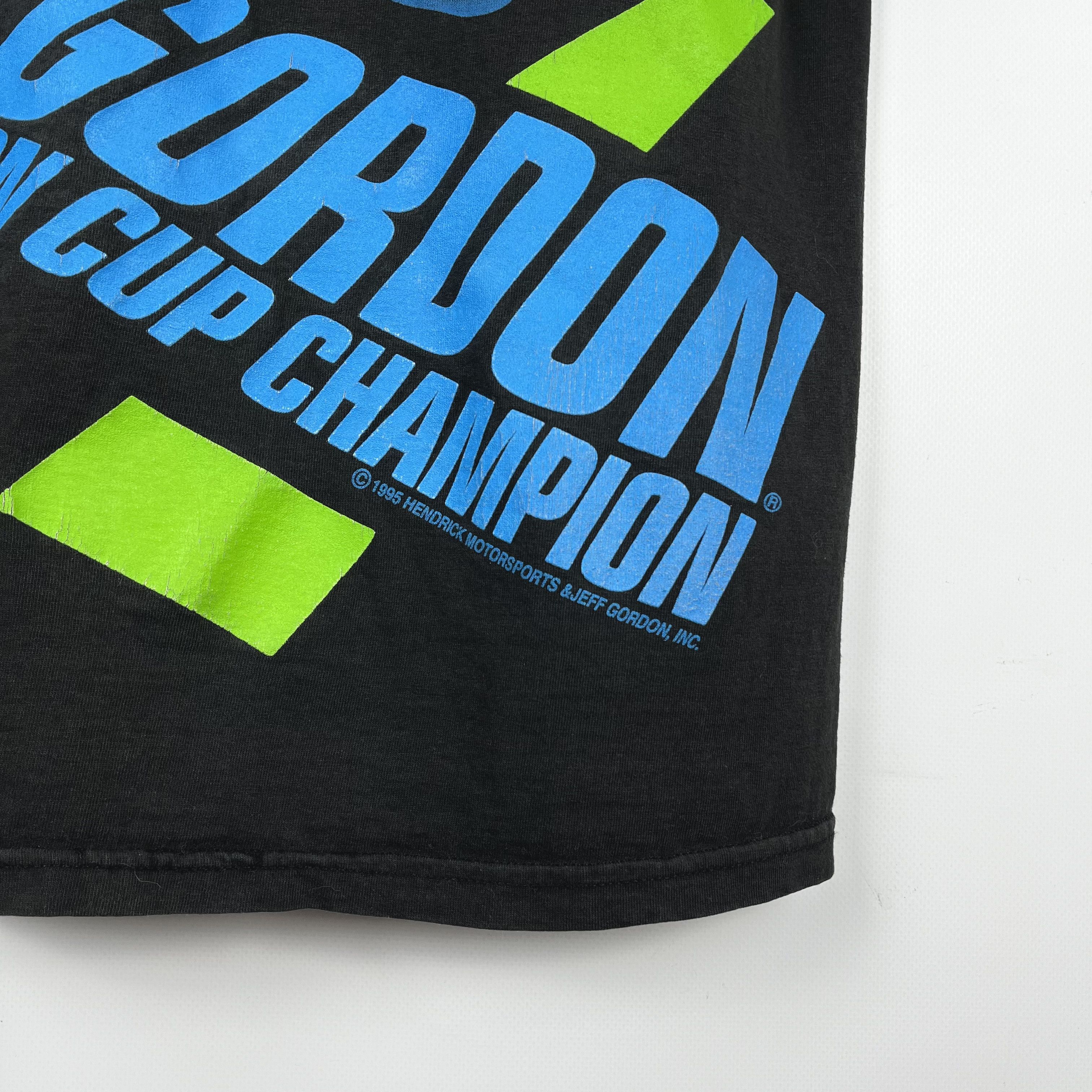 NASCAR Vintage NASCAR Jeff Gordon DuPont Racing T Shirt 1995 Size US L / EU 52-54 / 3 - 19 Thumbnail