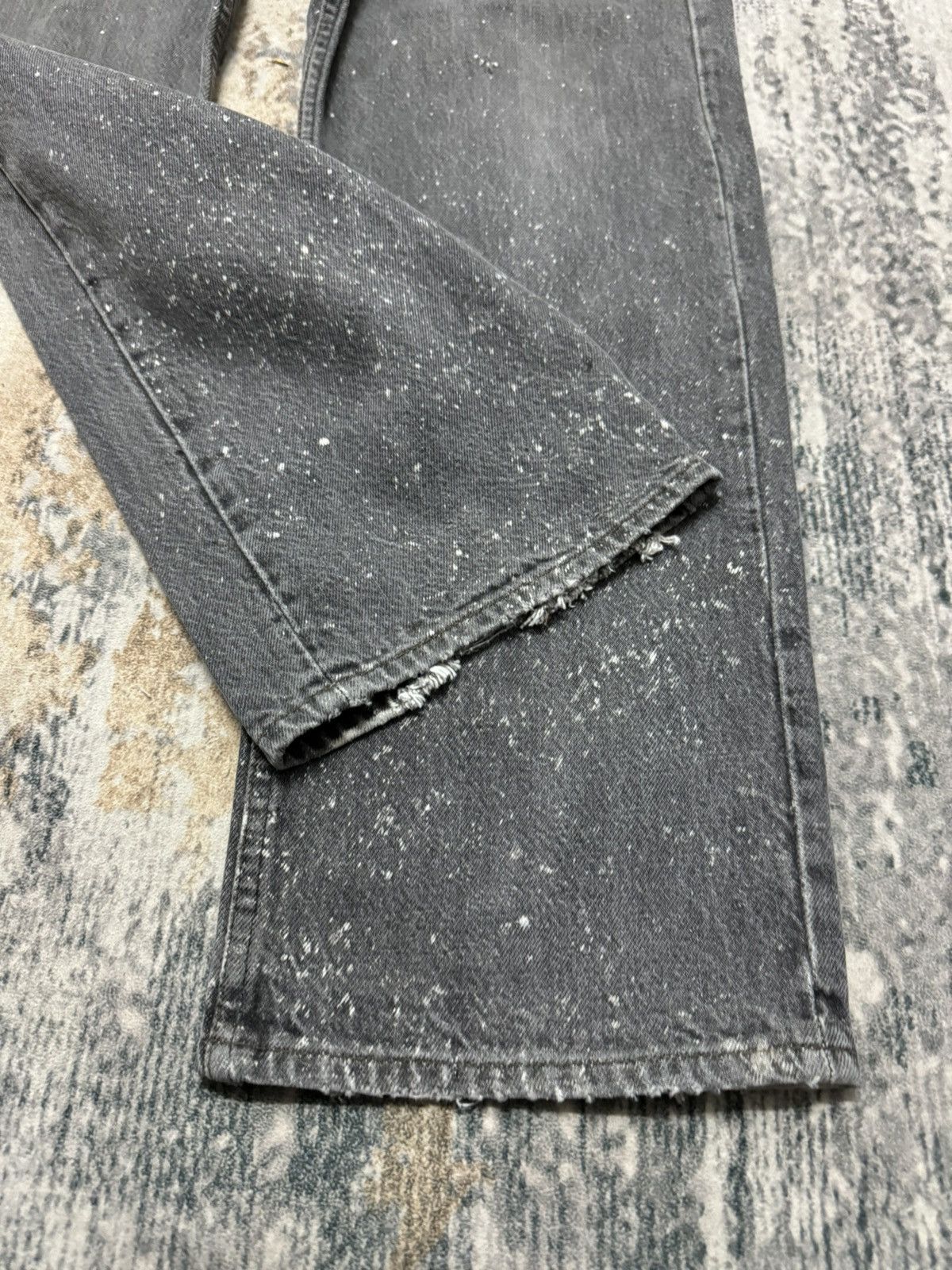 Levi's × Levi's Vintage Clothing × Vintage Vintage Levi’s 501 Distressed Pokdot White Black faded W34 Size US 34 / EU 50 - 3 Thumbnail