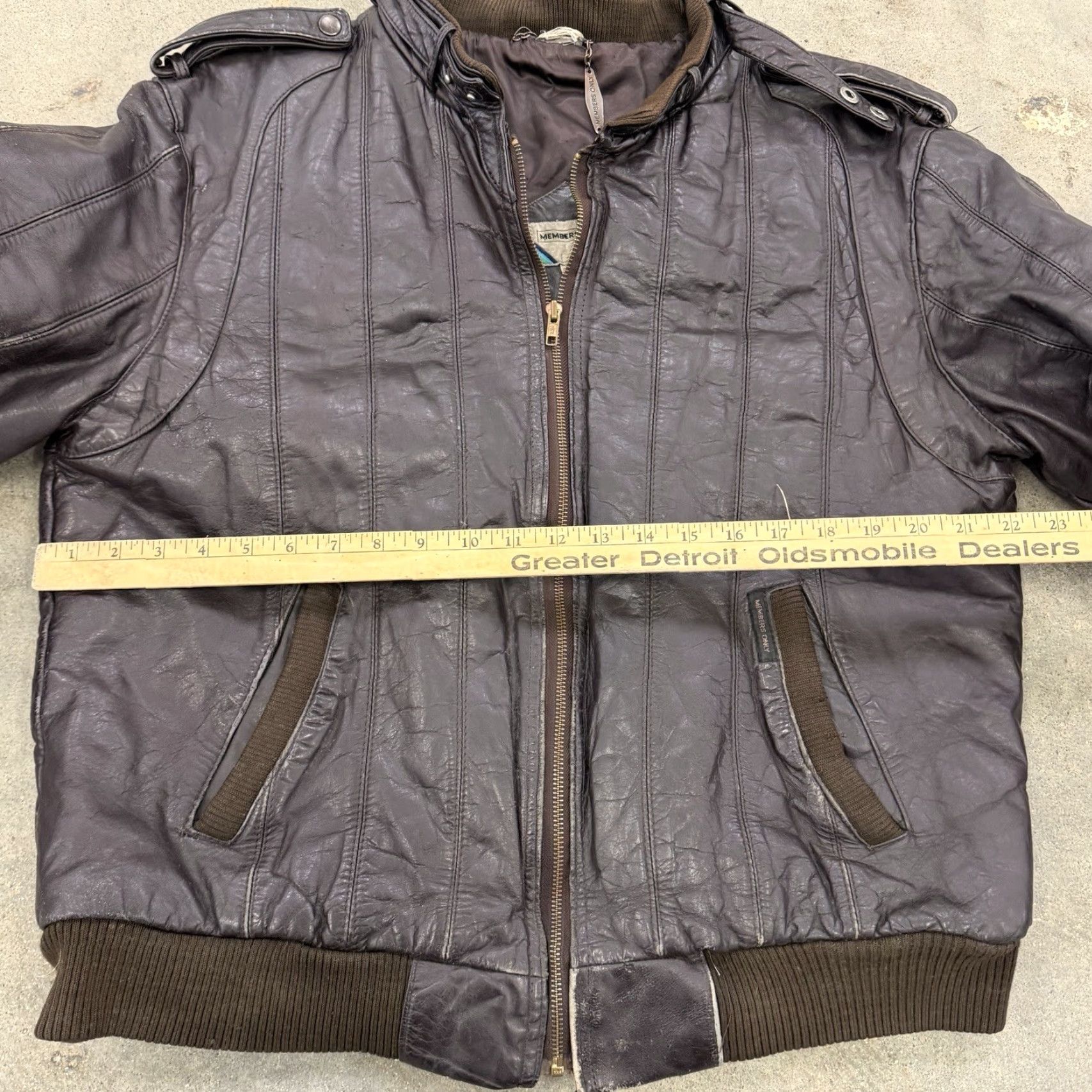 Members Only VINTAGE Members Only Leather Jacket Mens Bomber Distressed L Brown 80s Racer Zipper Mid-Length Size US L / EU 52-54 / 3 - 6 Thumbnail