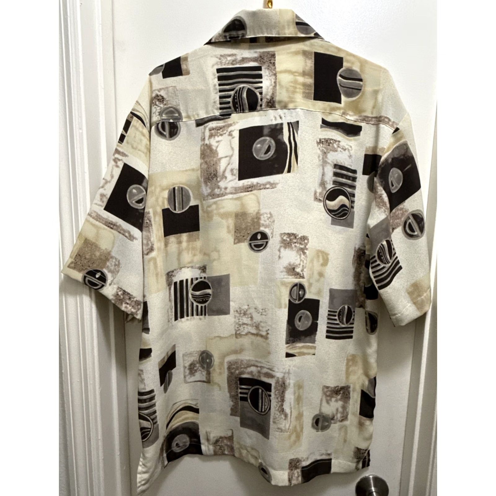 Vintage VINTAGE Mench Platinum Button Up Casual Shirt Large Tan Brown Abstract Italy 90s Mens Size US L / EU 52-54 / 3 - 4 Thumbnail