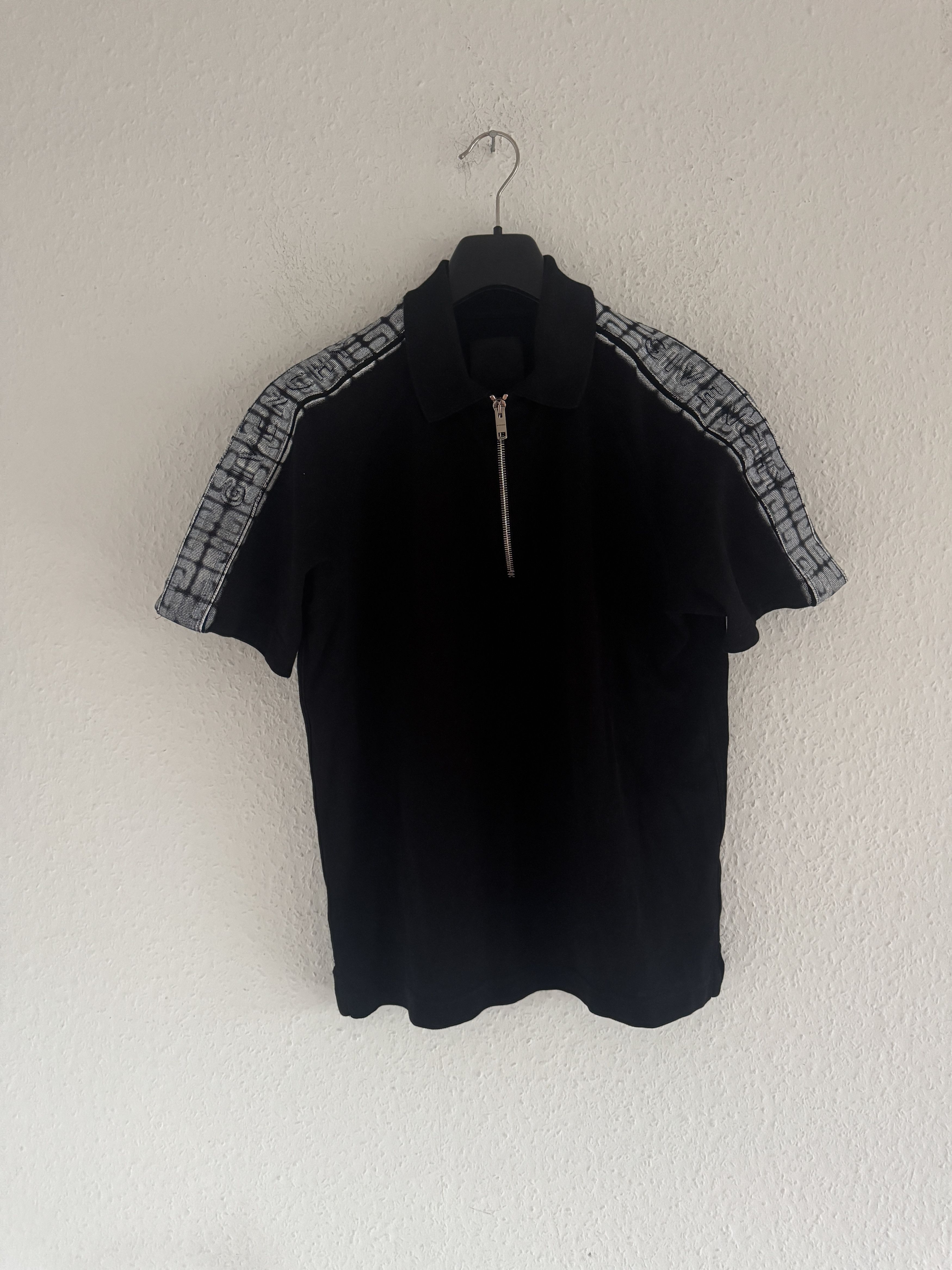Chito × Givenchy Graffiti Trim Polo Shirt Size US XS / EU 42 / 0 - 1 Thumbnail