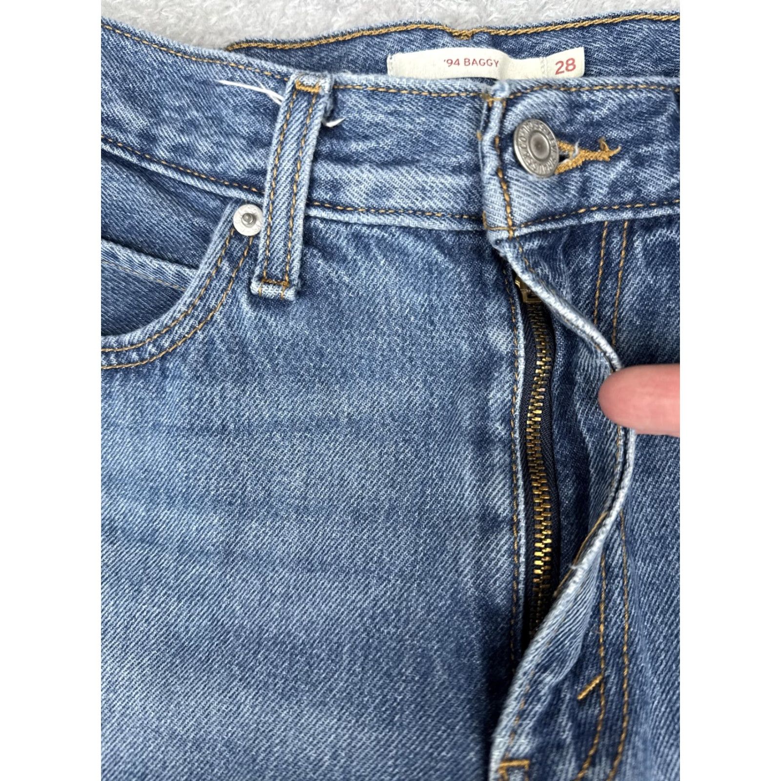 Levi's VINTAGE Levis 94 Baggy Straight Jeans Womens 28 Blue High Rise Denim Wide Leg 28x31 Size 28" / US 6 / IT 42 - 5 Thumbnail
