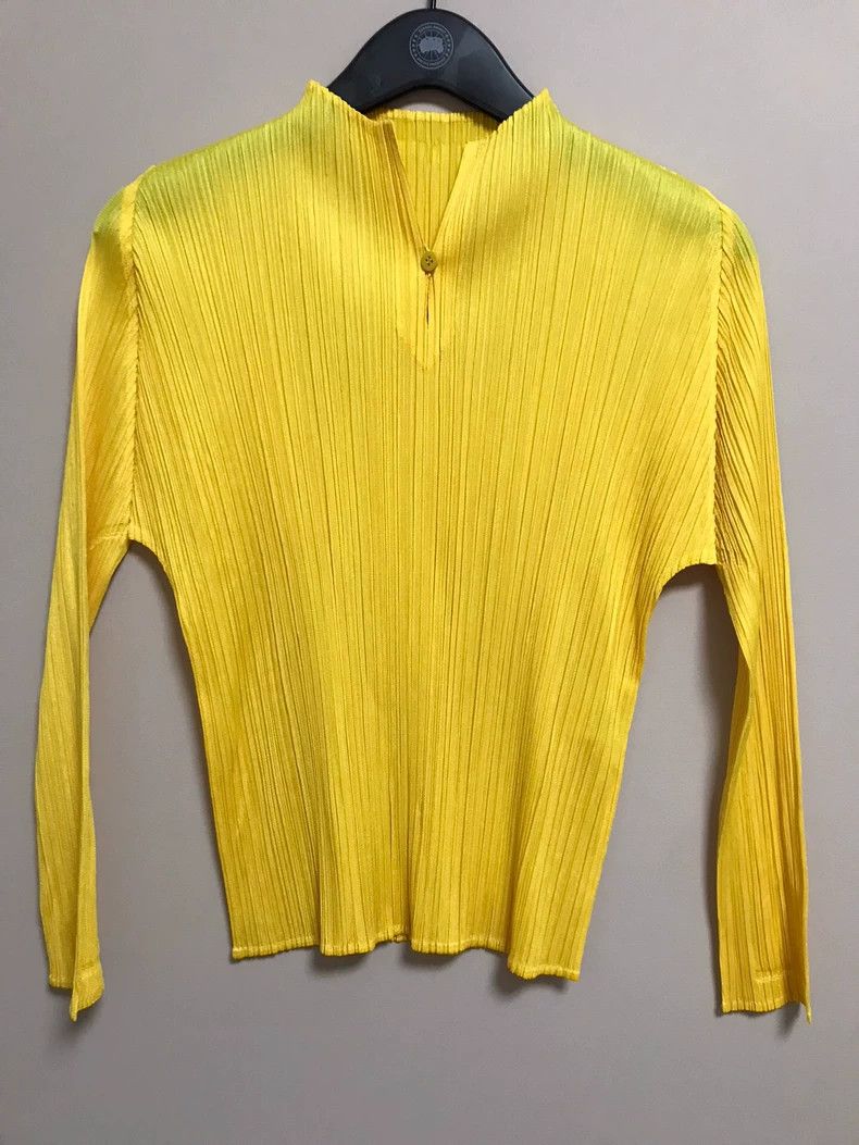 Issey Miyake Issey Miyake Yellow pleated top Size L / US 10 / IT 46 - 1 Thumbnail