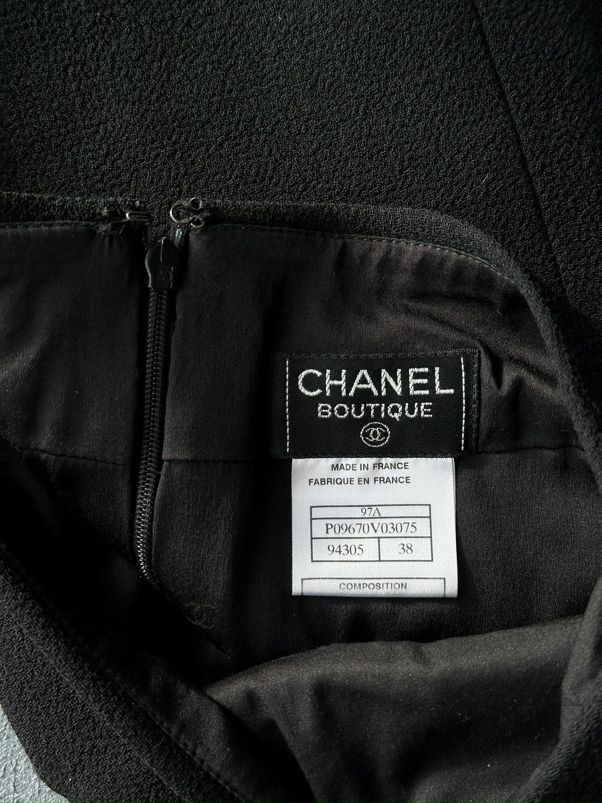 Chanel 1997 CHANEL Wool Silk Black Mini Skirt Size 38 / M Size 27" / US 4 / IT 40 - 2 Thumbnail