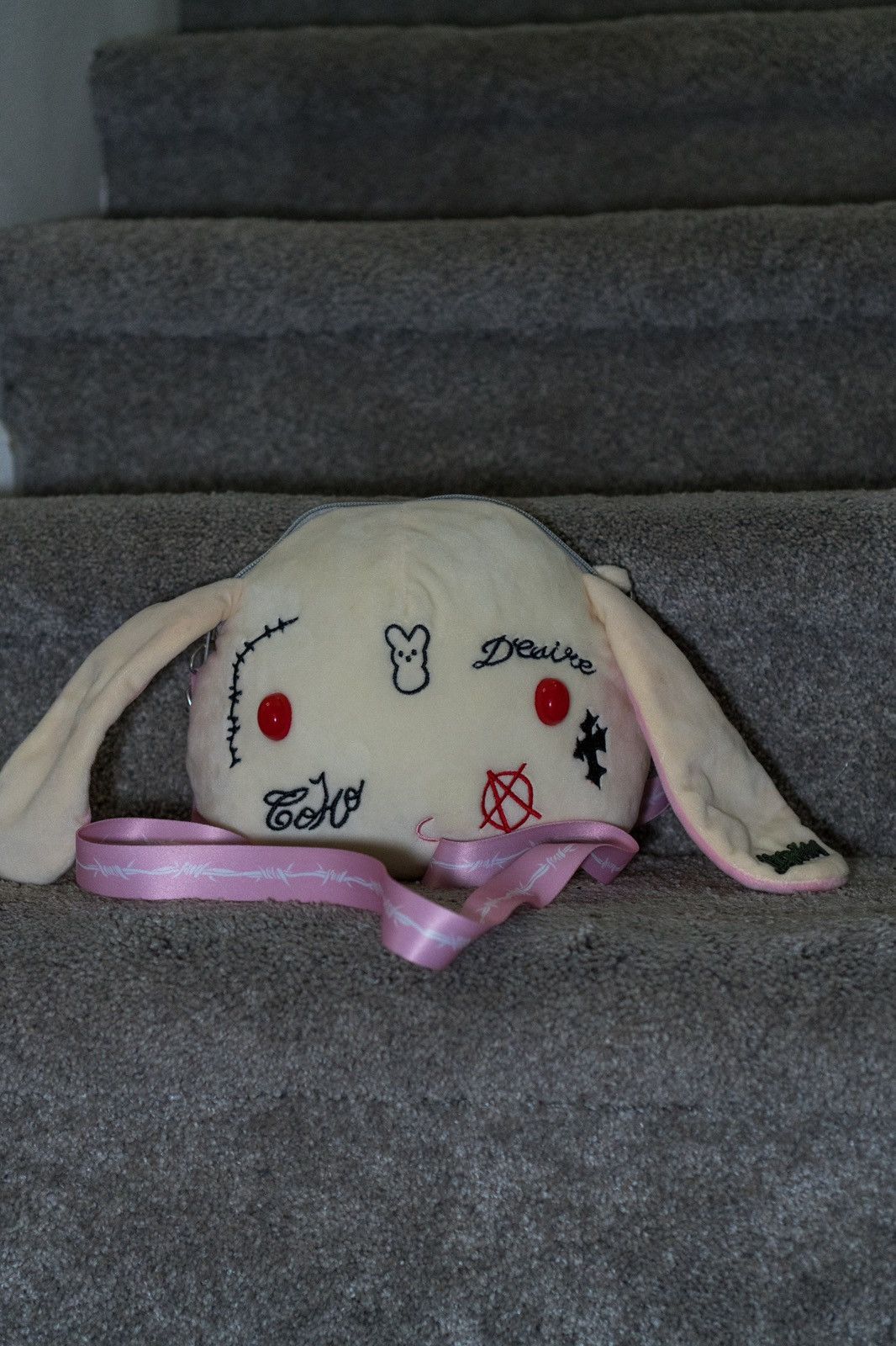 GOTHBOICLIQUE × Lil Peep Lil Tracy Bag, And Pin Size ONE SIZE - 2 Thumbnail