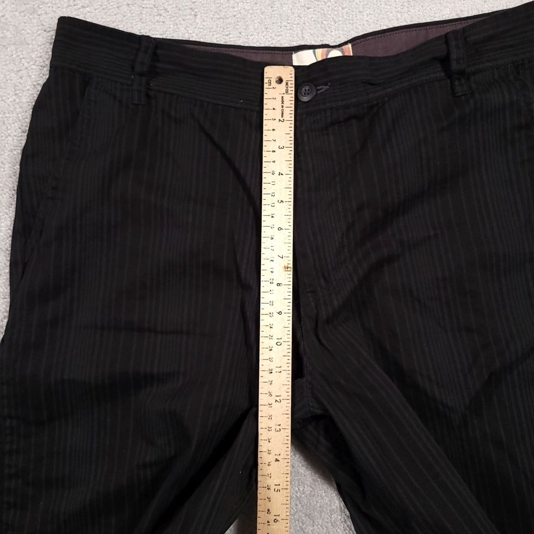 Ocean Pacific VINTAGE Ocean Pacific Shorts Mens 40 Black Striped Cotton Chino Surf Skater Y2K Mens Size US 40 / EU 56 - 7 Thumbnail
