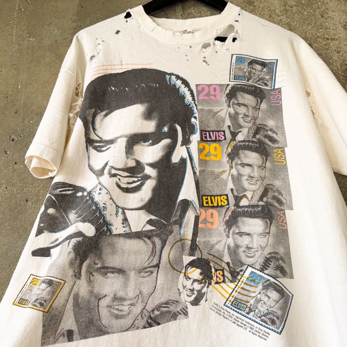 Vintage THRASHED Vintage 90s Elvis T-Shirt Size US XL / EU 56 / 4 - 5 Thumbnail