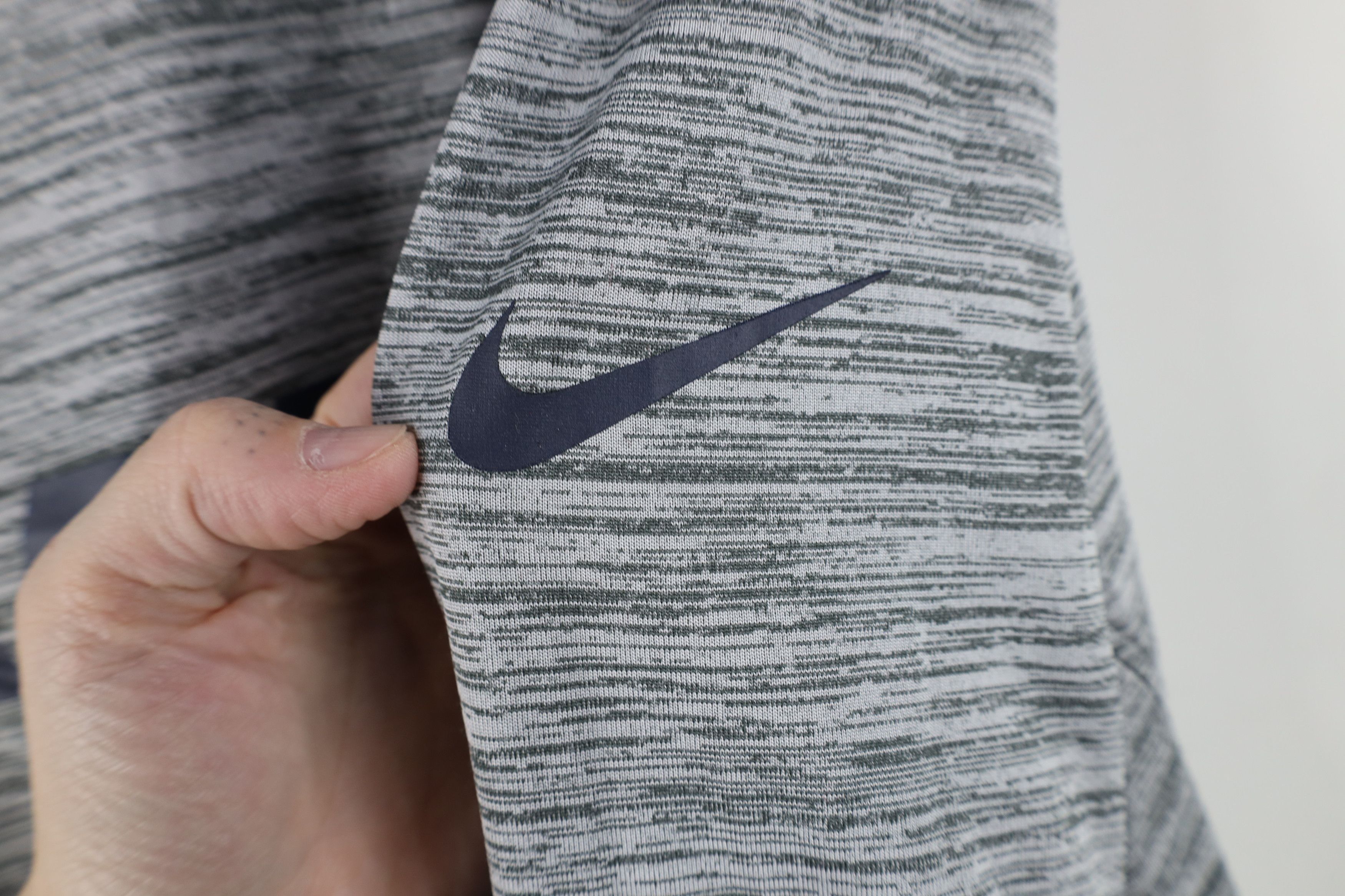 Nike Nike NFL Chicago Bears Football Long Sleeve T-Shirt Gray Size US XL / EU 56 / 4 - 4 Thumbnail