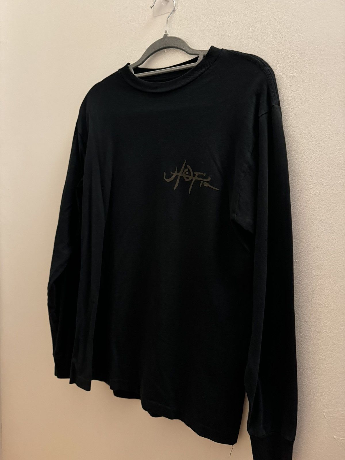 Travis Scott Travis Scott Utopia Long Sleeve face tee Size US M / EU 48-50 / 2 - 1 Thumbnail