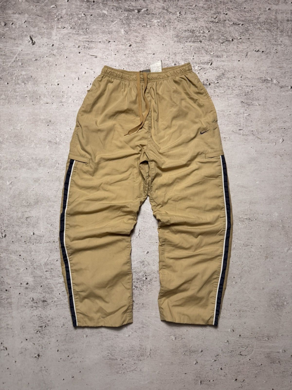 Nike × Vintage NIKE VINTAGE BASIC LOGO OVERSIZE BAGGY PANTS Size US 34 / EU 50 - 1 Thumbnail
