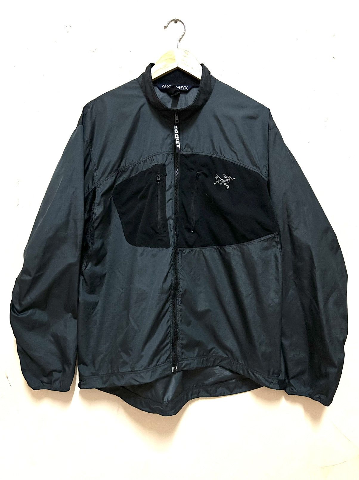 Arc'Teryx 💥 ARC'TERYX TAU LIGHT JACKET 00s | Grailed