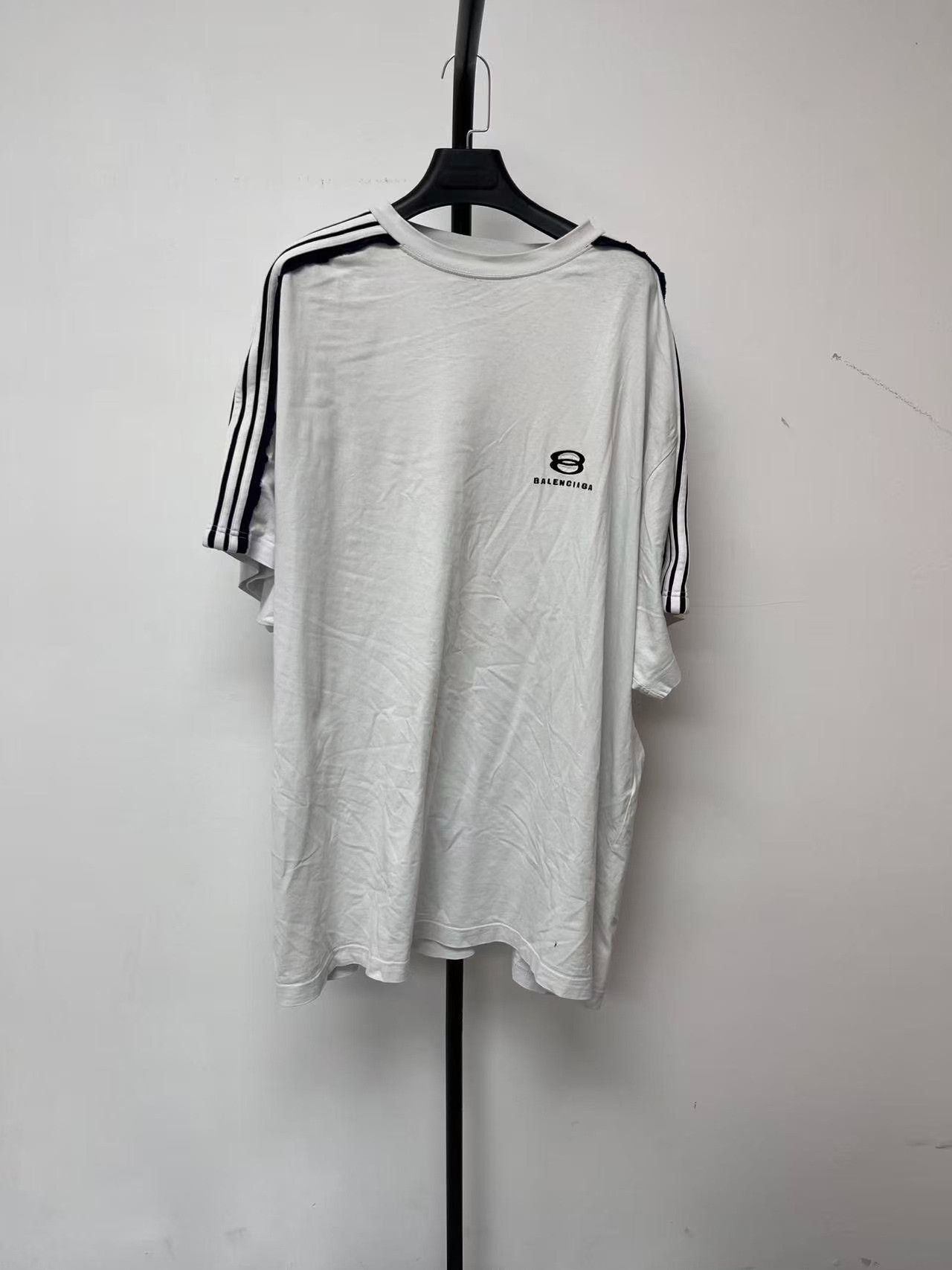 Balenciaga Balenciaga Men's Striped Crew Neck T-Shirt Size US XL / EU 56 / 4 - 1 Thumbnail