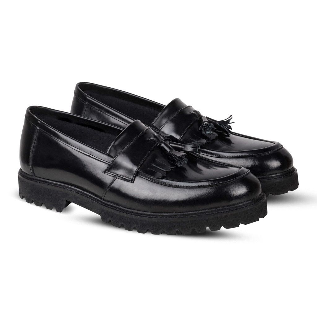 Mens Sam Tassel Black Loafer