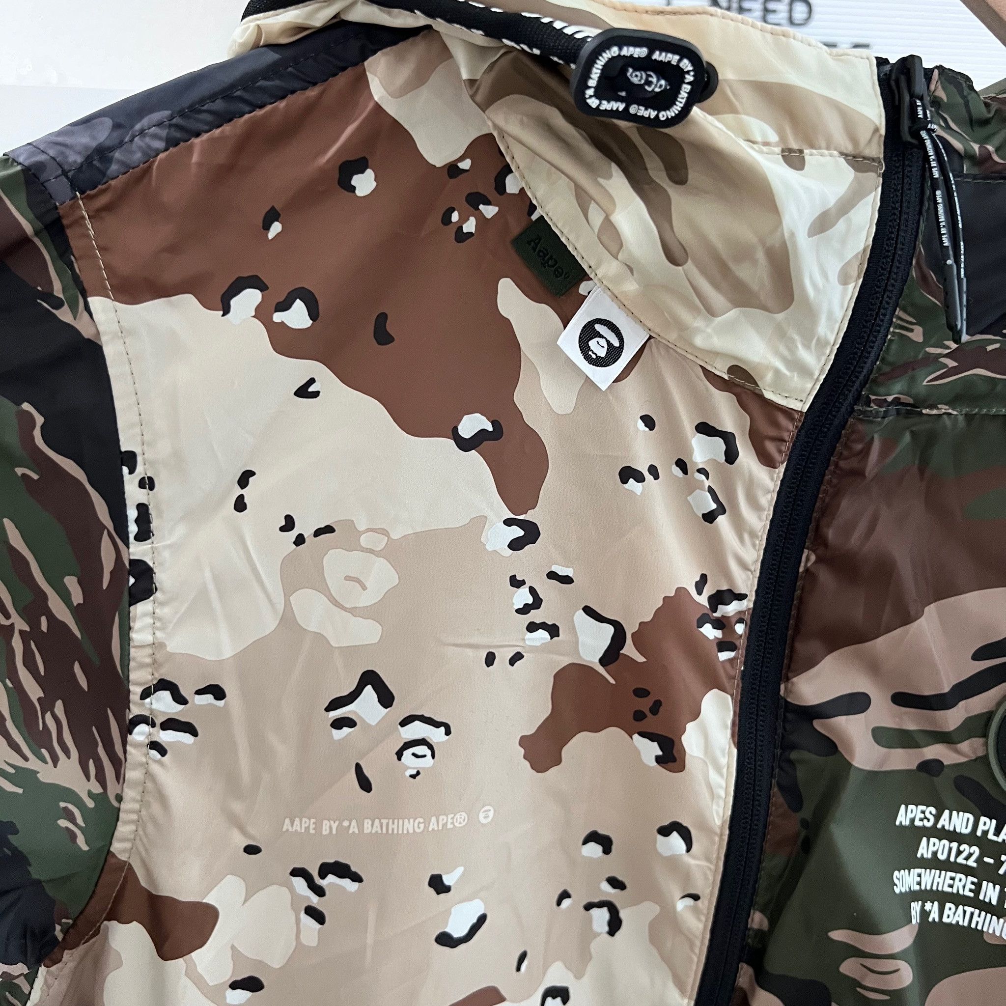 Aape Bape A bathing Ape MIX CAMO PANEL Hooded Windbreaker JACKET Size US L / EU 52-54 / 3 - 6 Thumbnail