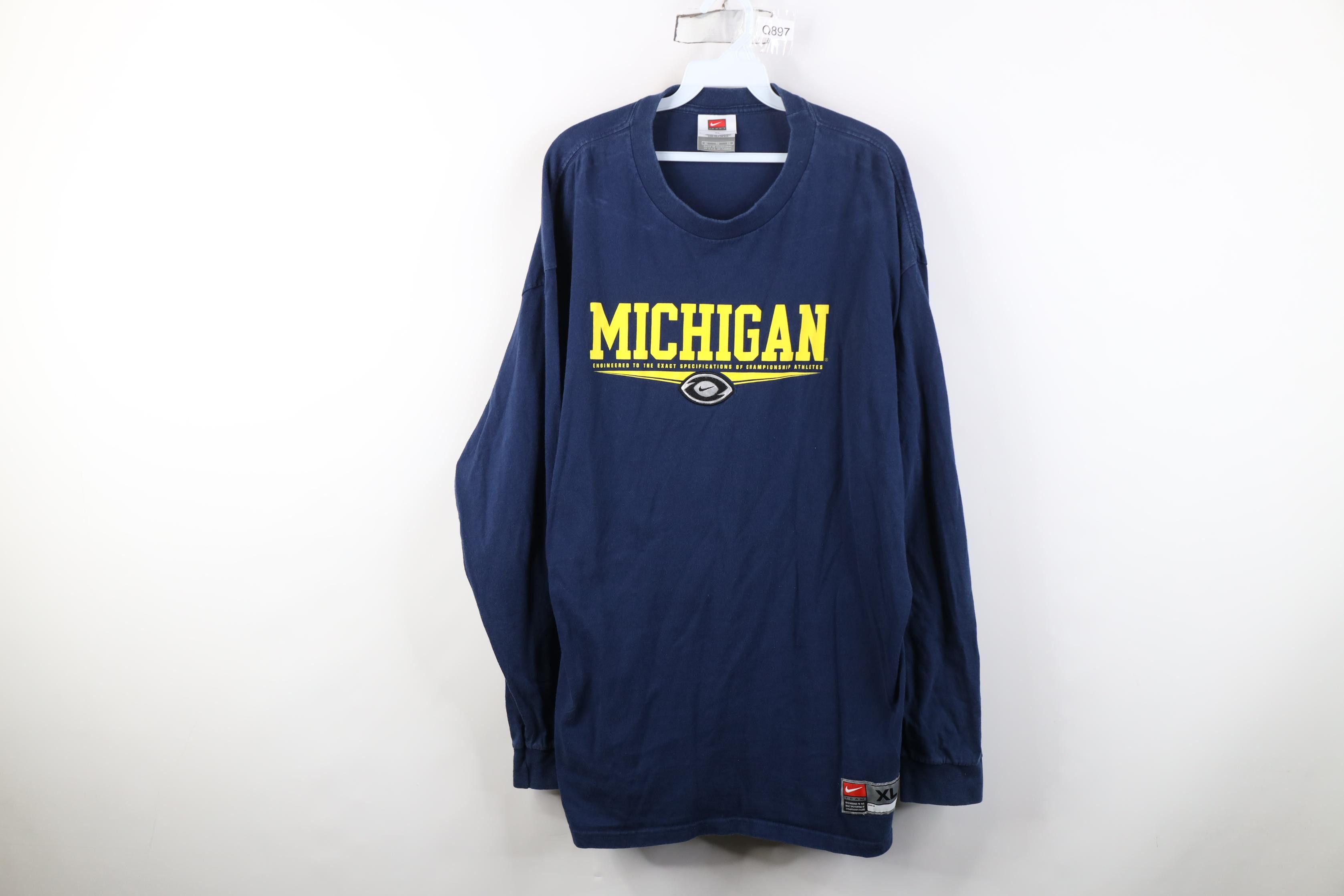 Nike Vintage Nike Swoosh University of Michigan Football T-Shirt Size US XL / EU 56 / 4 - 1 Thumbnail