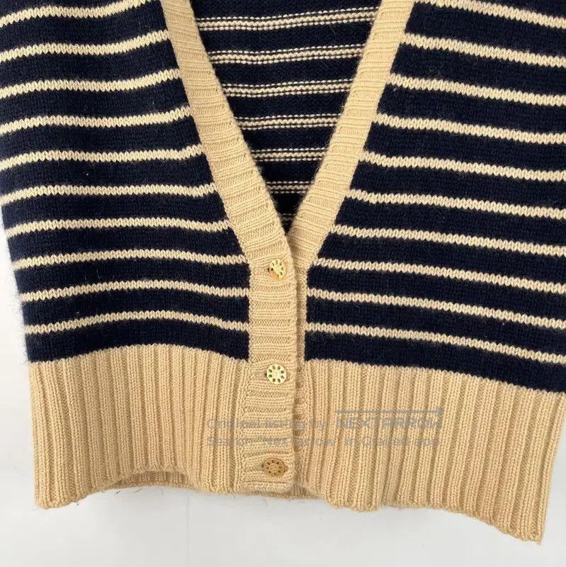Chanel Chanel Color Block Women's Sweater . Size M / US 6-8 / IT 42-44 - 4 Thumbnail