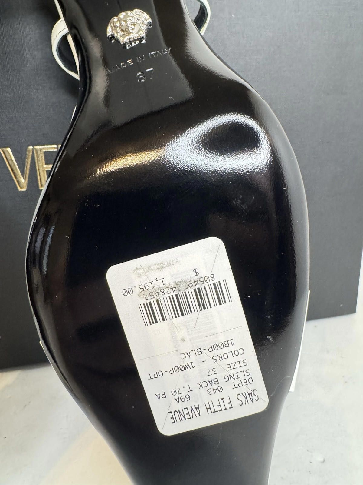 Versace Versace Medusa Head leather pumps Size 37/7 Size US 7 / IT 37 - 9 Thumbnail