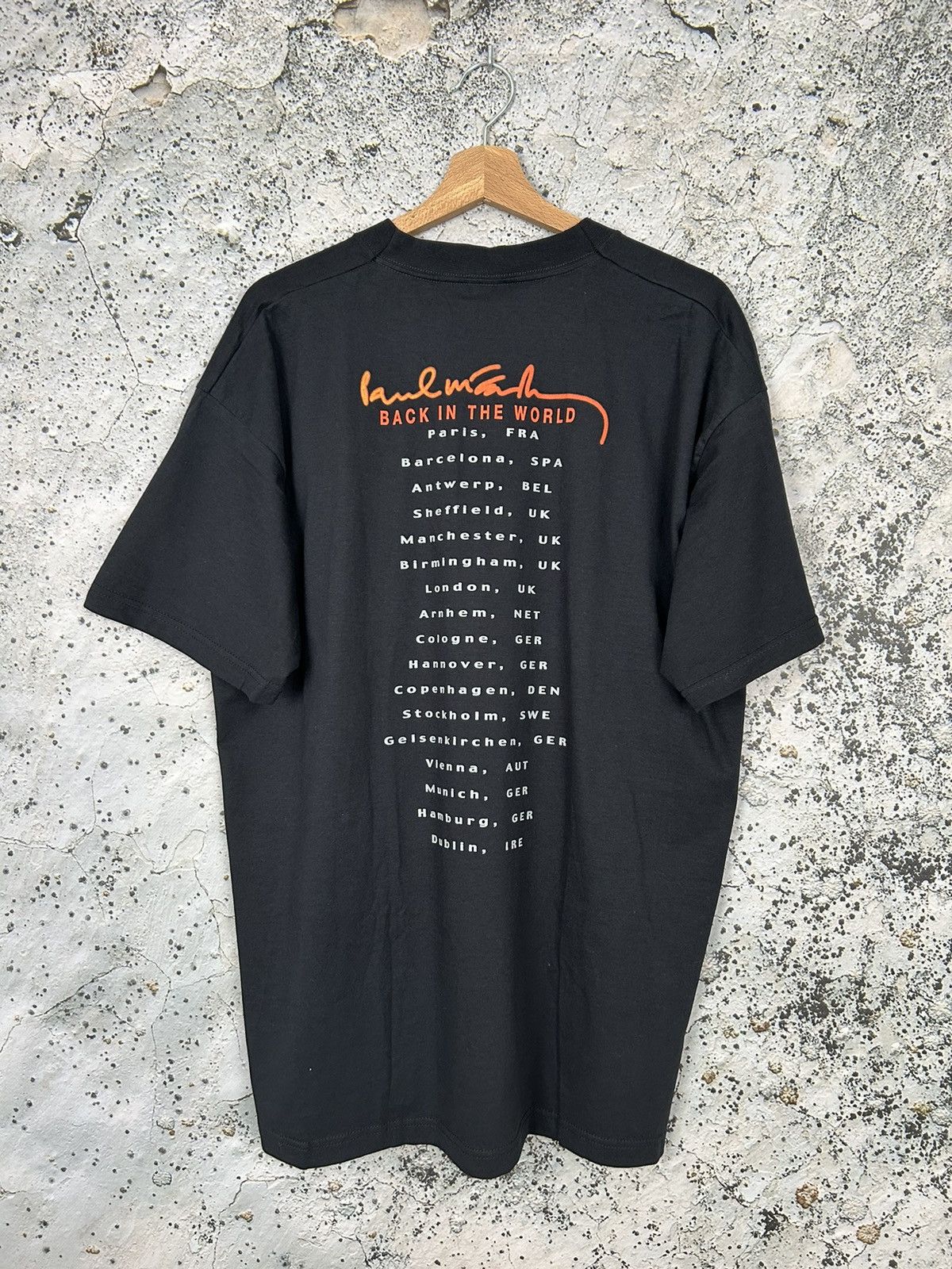 Band Tees Vintage Paul McCartney Back In The World Tour Rock Art Size US XL / EU 56 / 4 - 4 Thumbnail