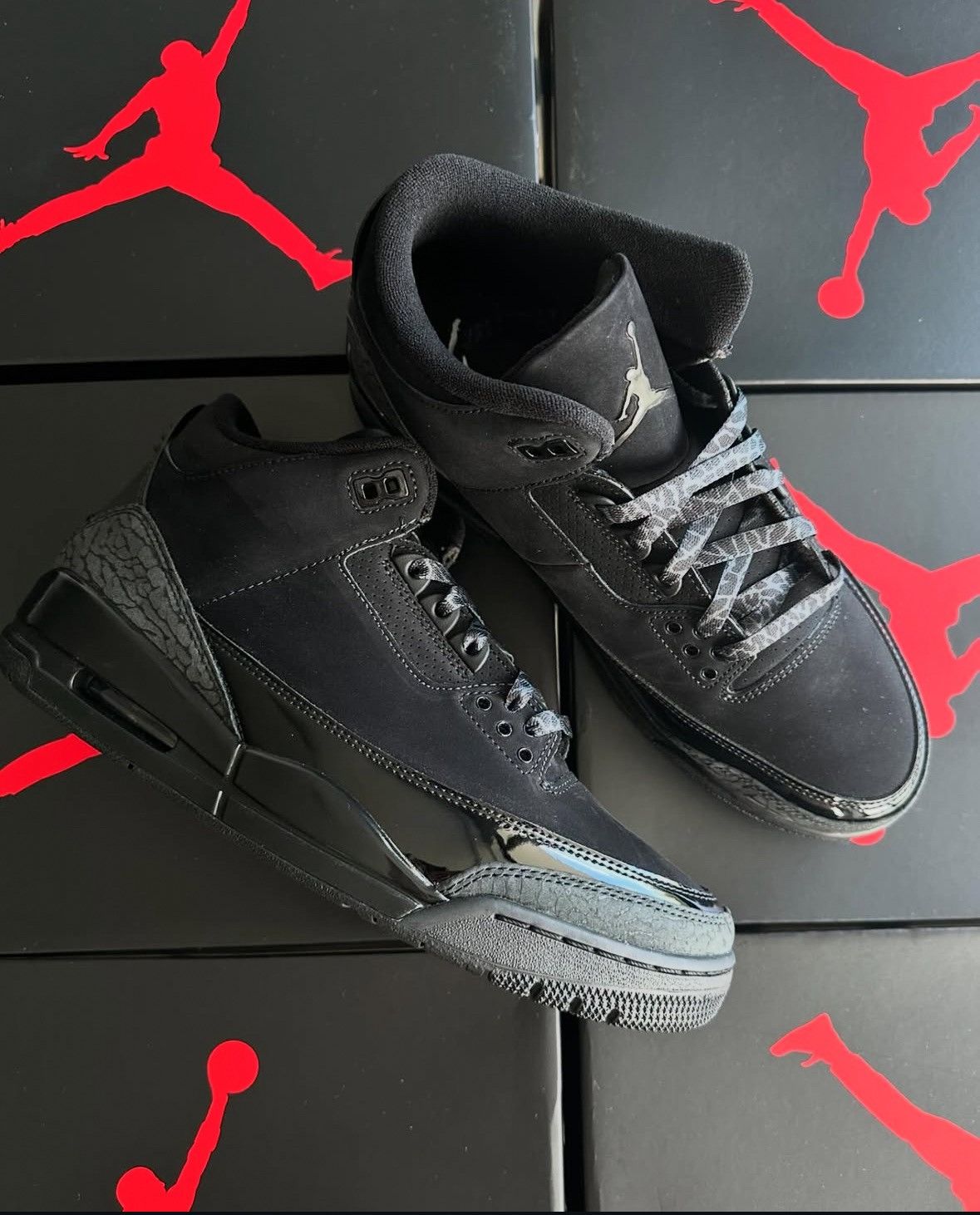 Jordan Brand J3 black cat Size US 10 / EU 43 - 1 Thumbnail