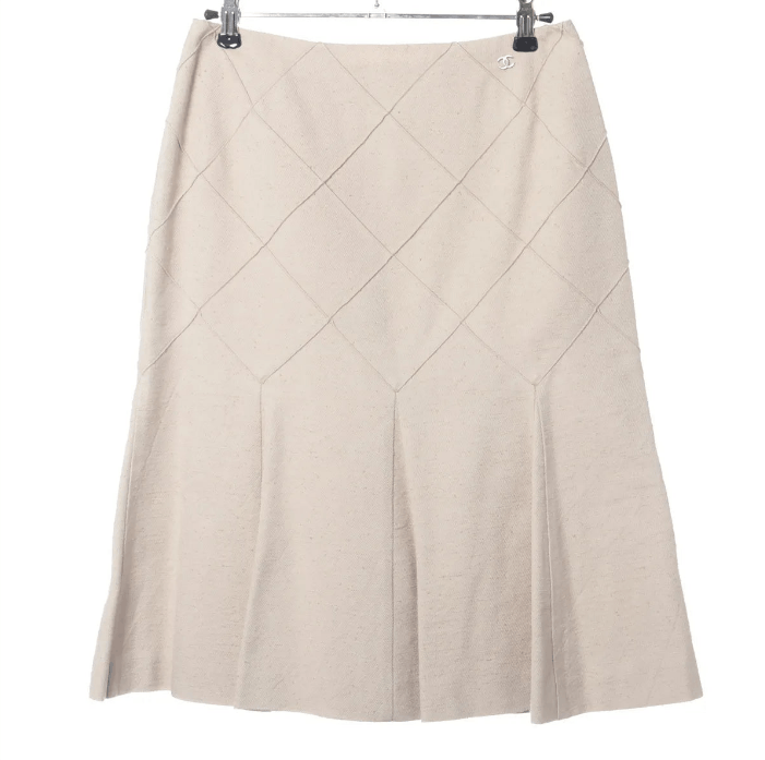 Chanel Matelasse Pleated Skirt Size 26" / US 2 / IT 38 - 1 Thumbnail