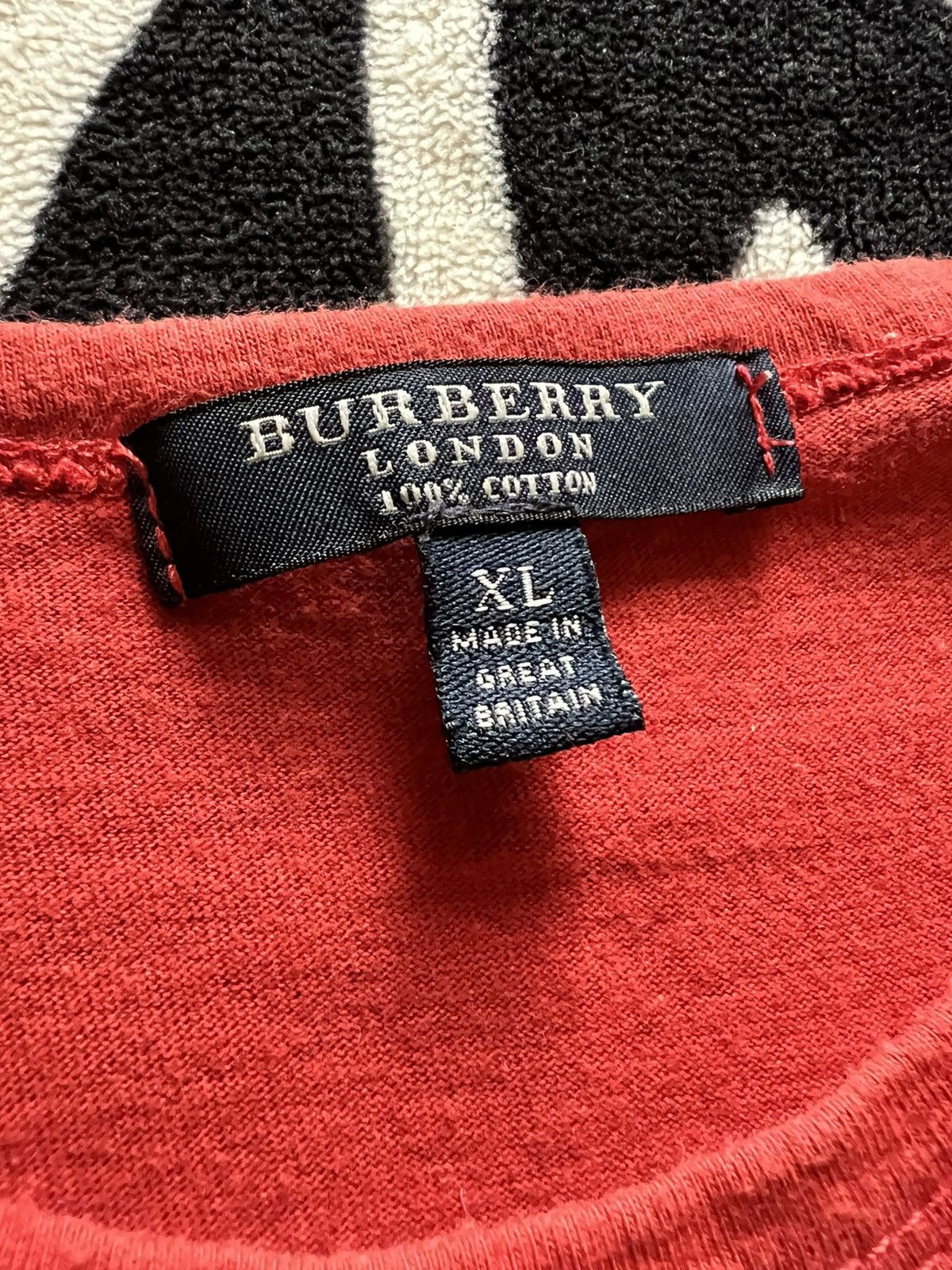 Burberry × Vintage Burberry t-shirt mens vintage monogram logo design Size US XL / EU 56 / 4 - 5 Thumbnail