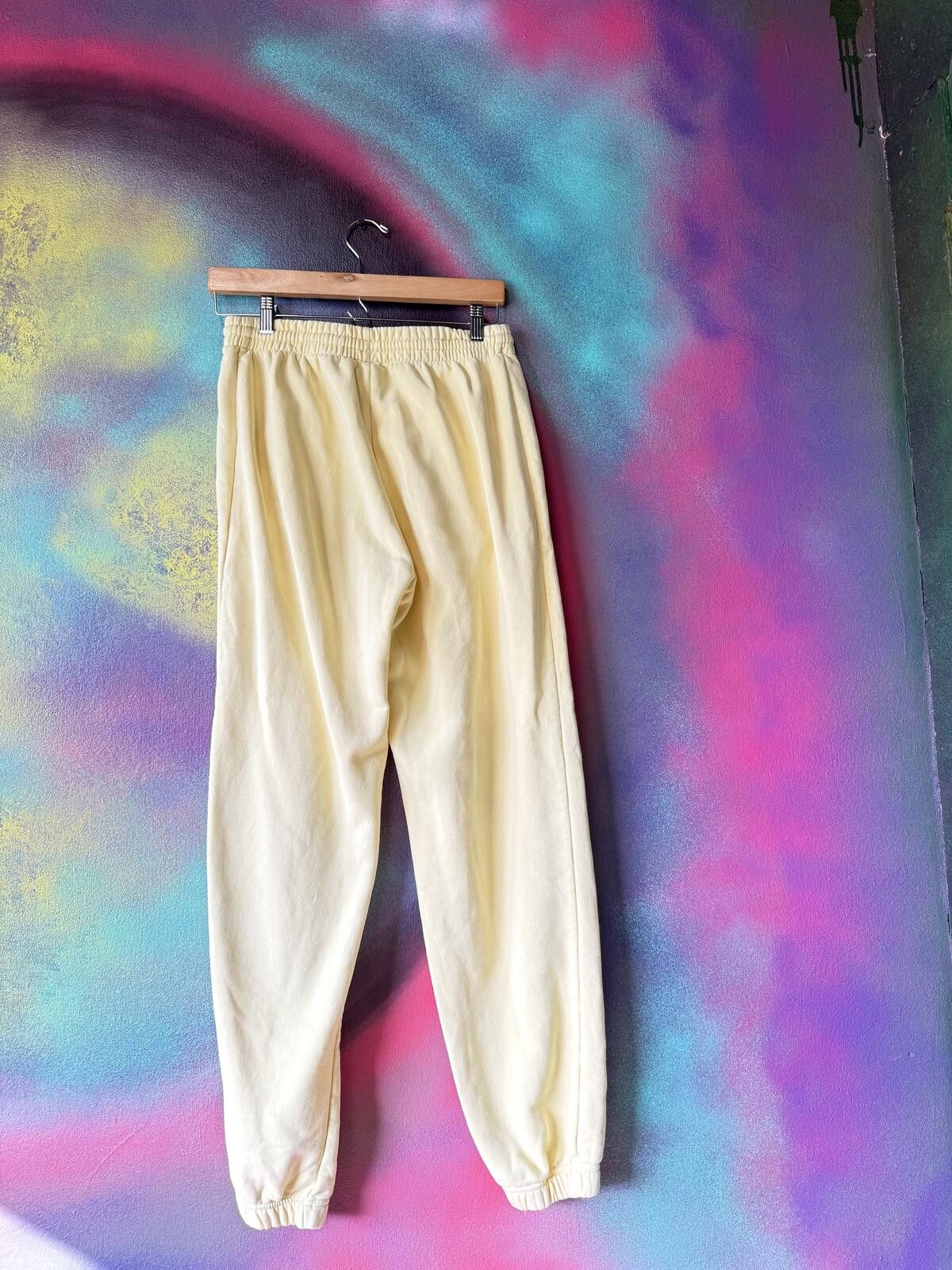 Adidas Adidas yellow sweatpants in size Uk 10 Size ONE SIZE - 4 Thumbnail