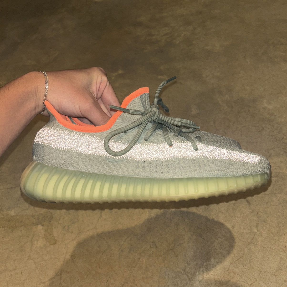 Yeezy Adidas Yeezy Boost 350 V2 Desert Sage 2020 US 8 Size US 8 / EU 41 - 8 Thumbnail