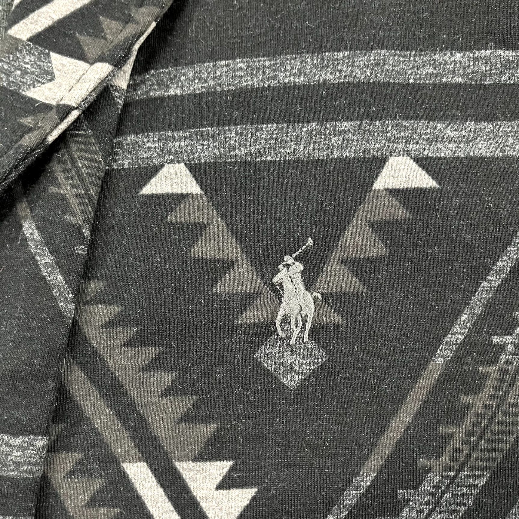 Polo Ralph Lauren POLO RALPH LAUREN Sweater Mens Medium Gray Black Aztec Shawl Performance Shirt Size US M / EU 48-50 / 2 - 2 Thumbnail