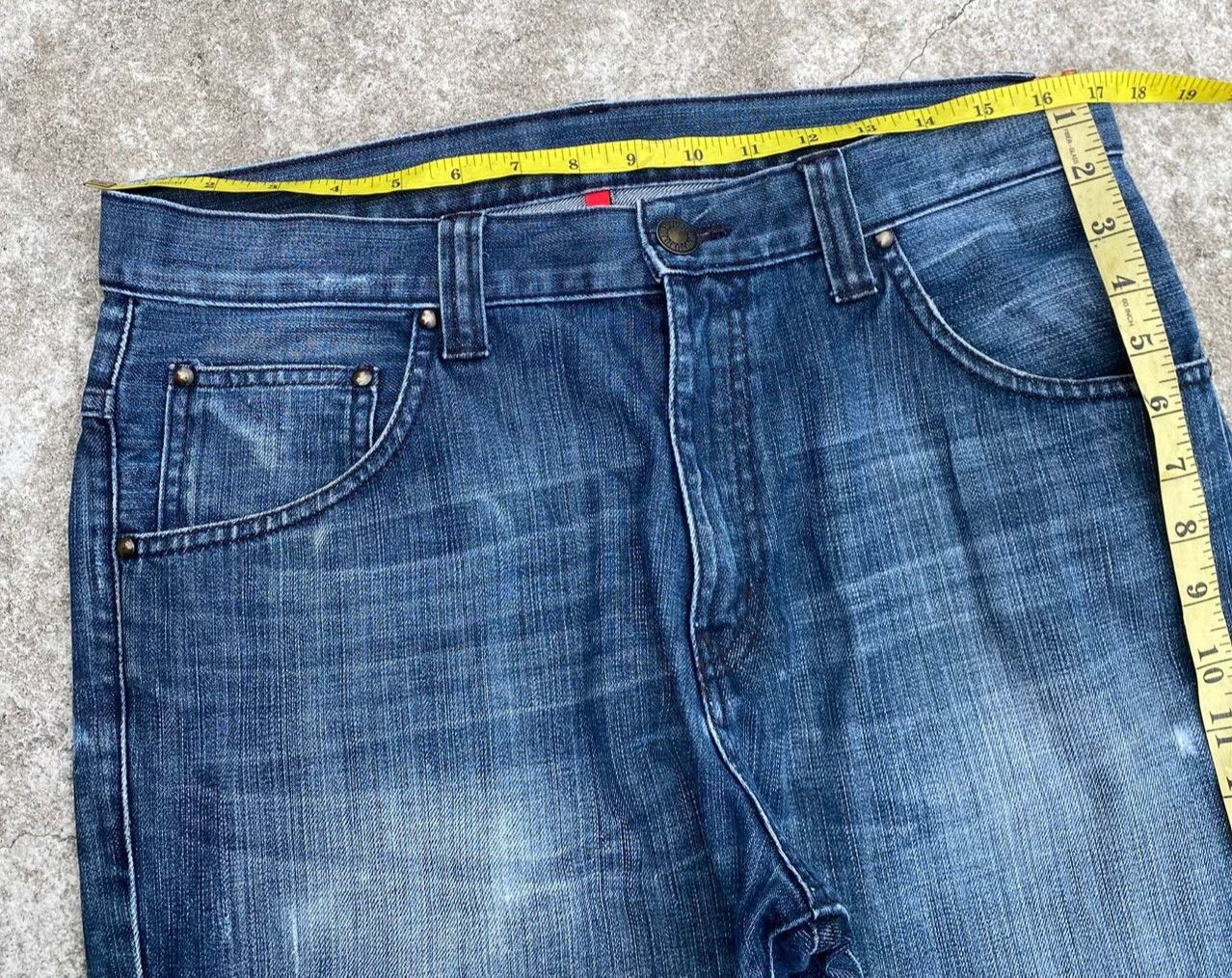 Uniqlo Vintage Uniqlo Jeans Distressed Denim Size US 34 / EU 50 - 4 Thumbnail