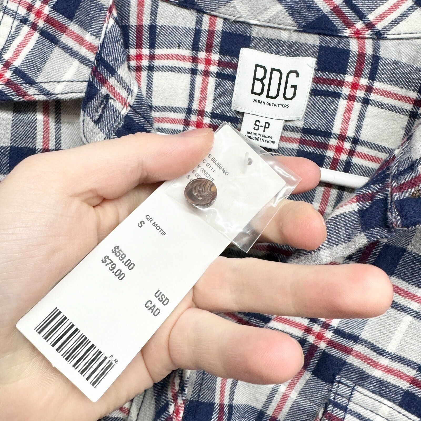 Urban Outfitters Urban Outfitters BDG Rayne Shirt S Flannel High Low Cropped Size S / US 4 / IT 40 - 4 Thumbnail