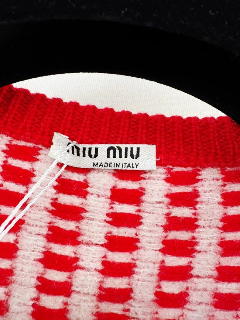 Prada Miu Miu Red Wool Cardigan with Bow -2505 Size M / US 6-8 / IT 42-44 - 2 Thumbnail