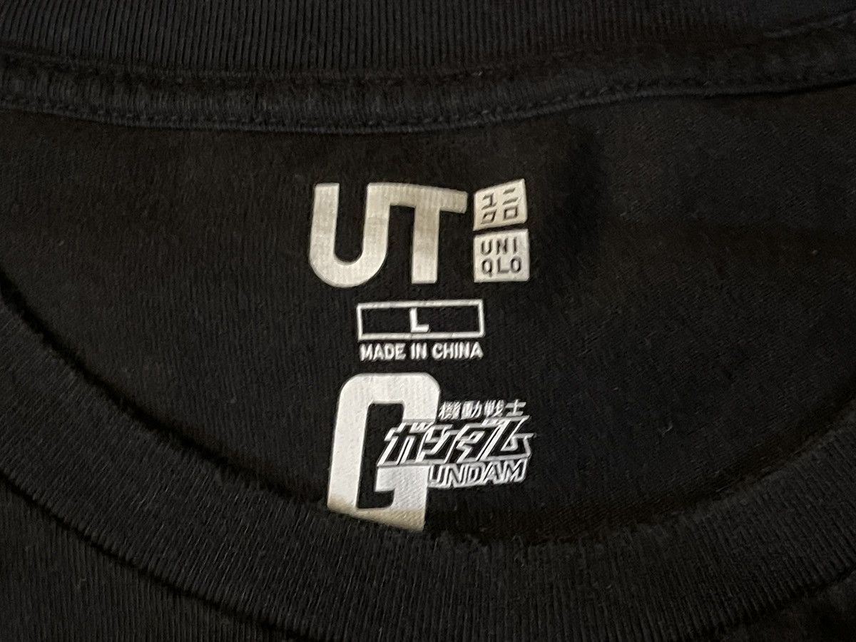 Uniqlo UNIQLO UT Gundam 40th Anniversary T-Shirt Black Size L Anime Size US L / EU 52-54 / 3 - 3 Thumbnail