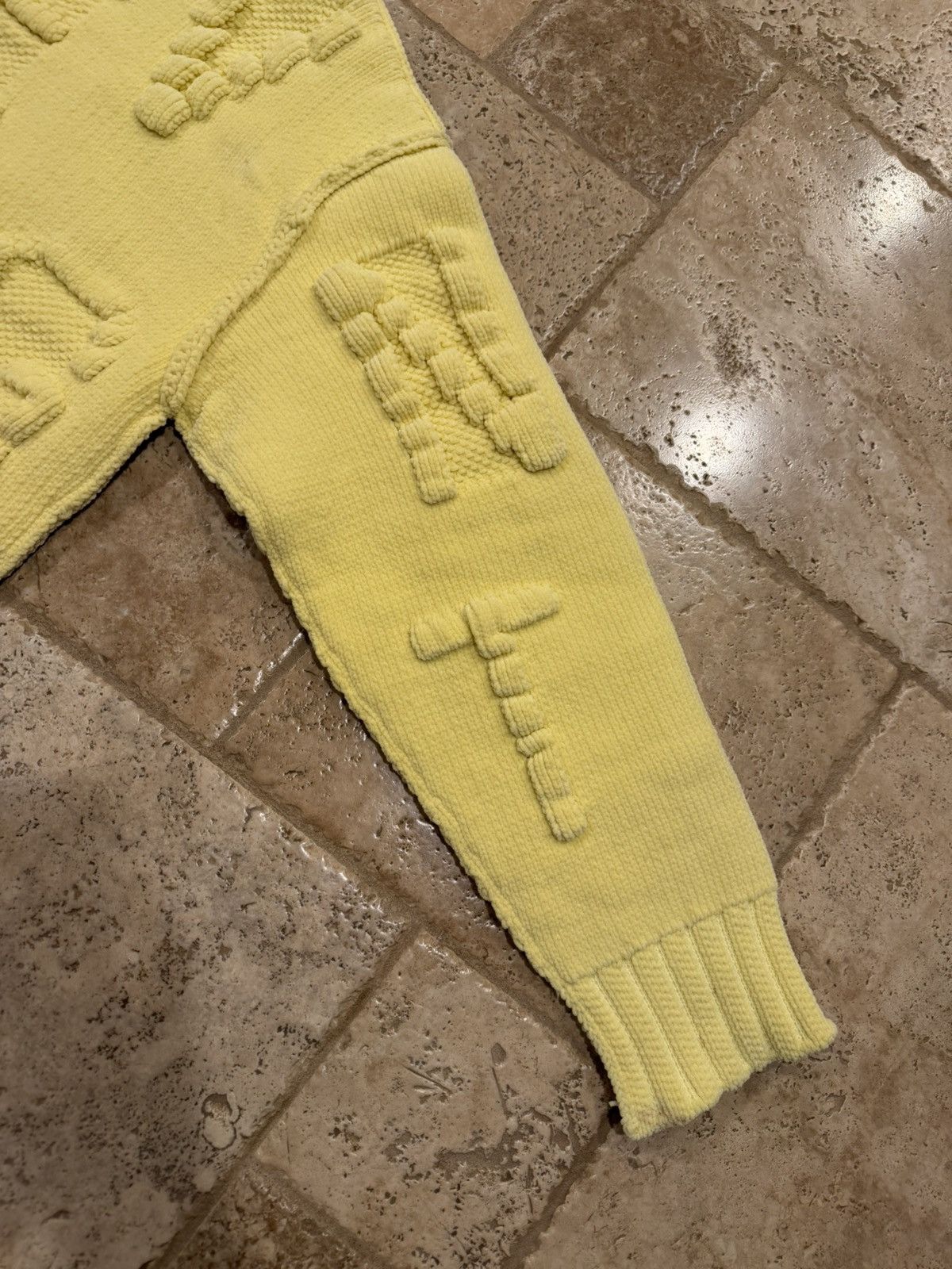 Bottega Veneta Bottega Veneta Yellow Alphabet Chenille Crewneck Sweater Size L / US 10 / IT 46 - 5 Thumbnail
