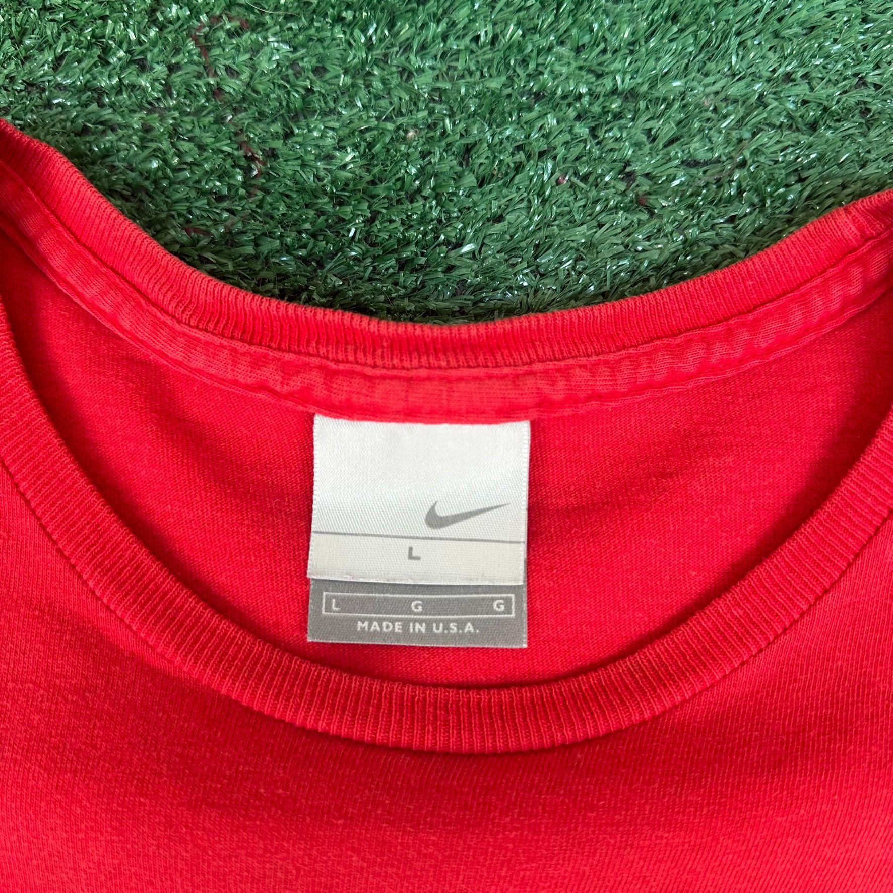 Nike Vintage Y2K Nike All American Center Swoosh T-Shirt Boxy Red Size US L / EU 52-54 / 3 - 3 Thumbnail
