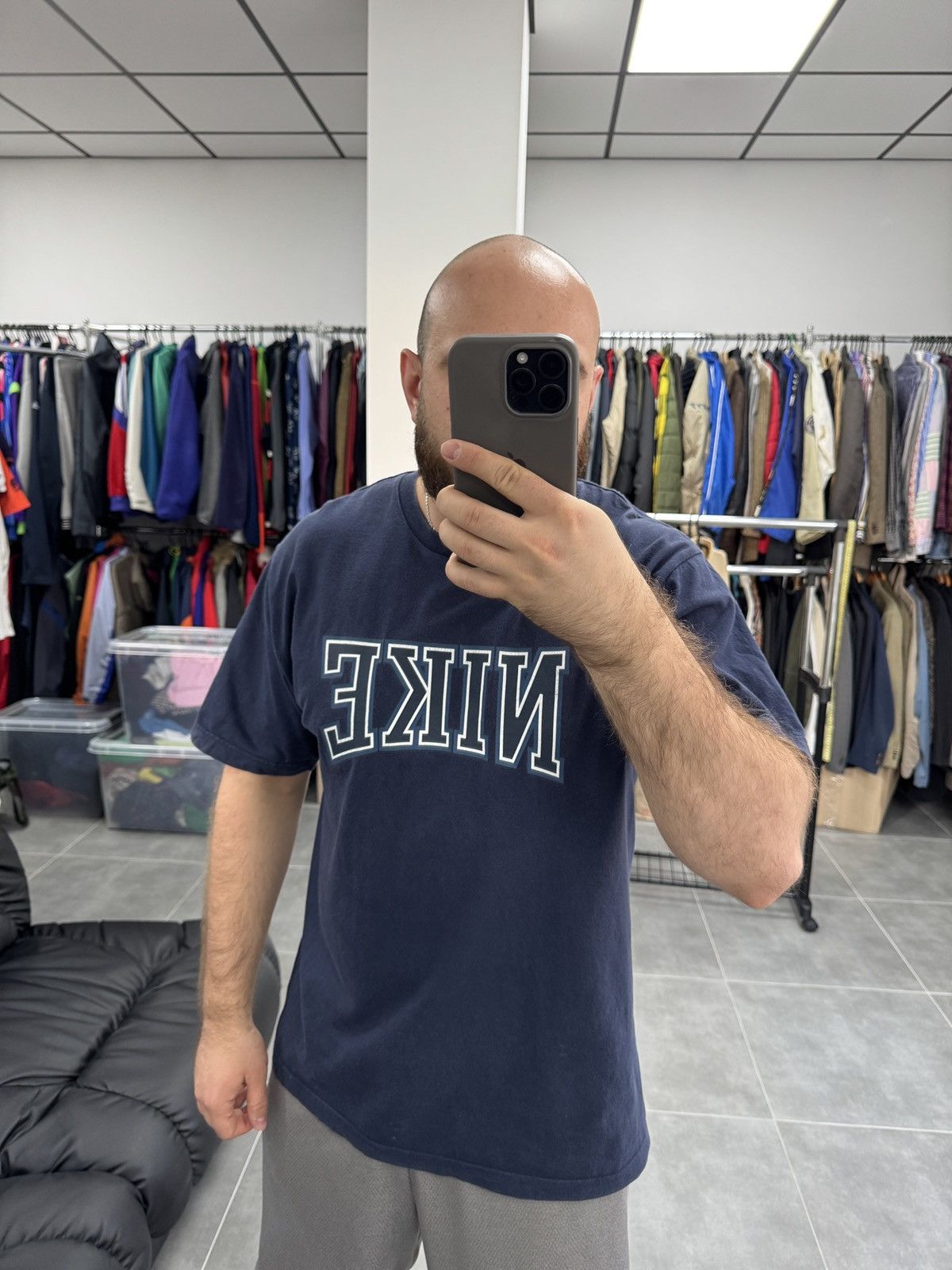 Nike × Vintage Vintage Nike Big Logo Y2K 90s Men T-Shirt Size L Size US L / EU 52-54 / 3 - 2 Thumbnail