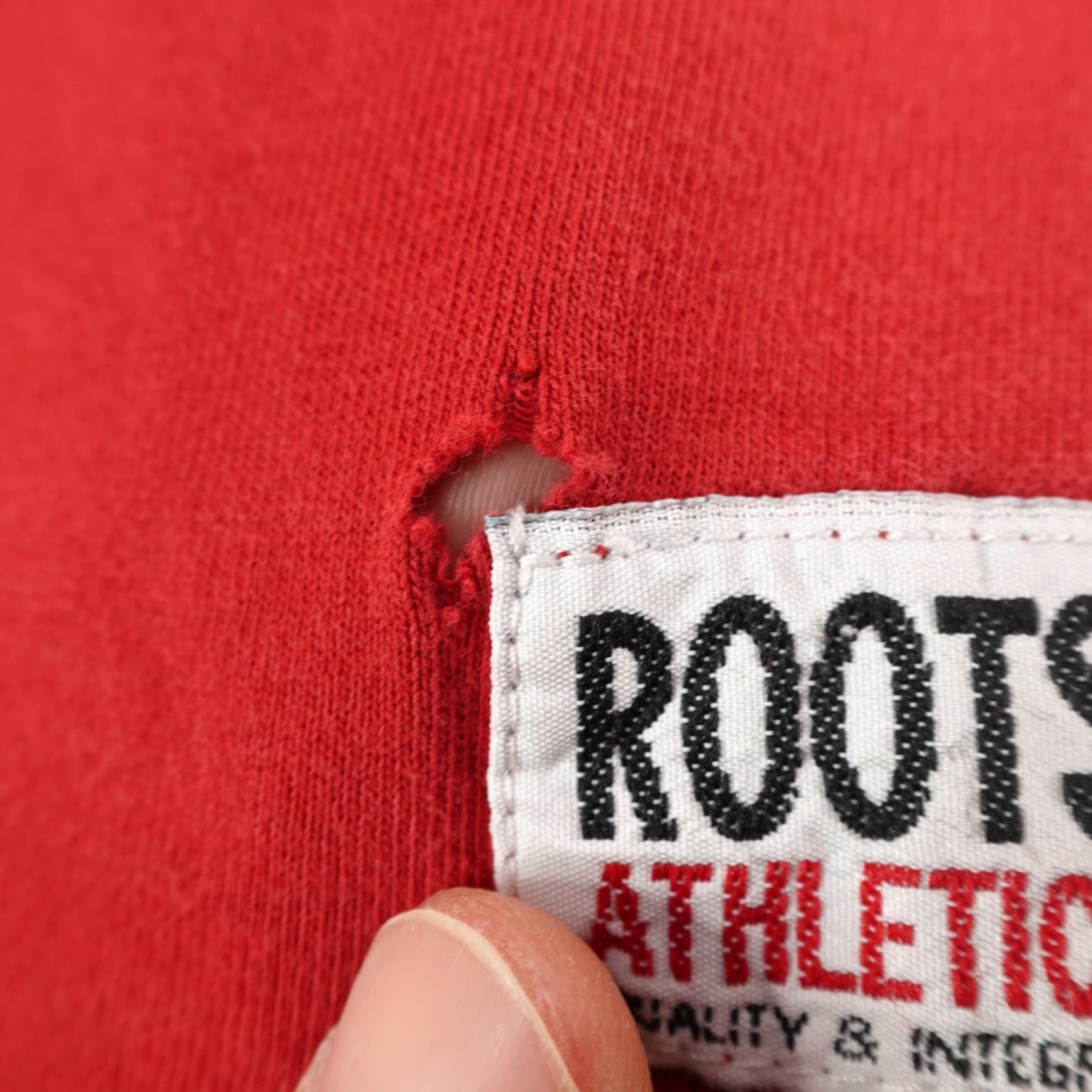 Roots VINTAGE Roots Athletics Shirt Mens Medium Red Long Sleeve Canada Logo Graphic Print 90s Outdoor Mens Size US M / EU 48-50 / 2 - 5 Thumbnail