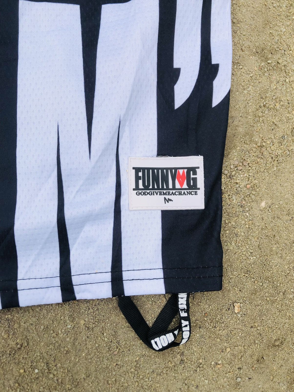 Other Funny guerilla tees fullprint vintage Size US M / EU 48-50 / 2 - 3 Thumbnail