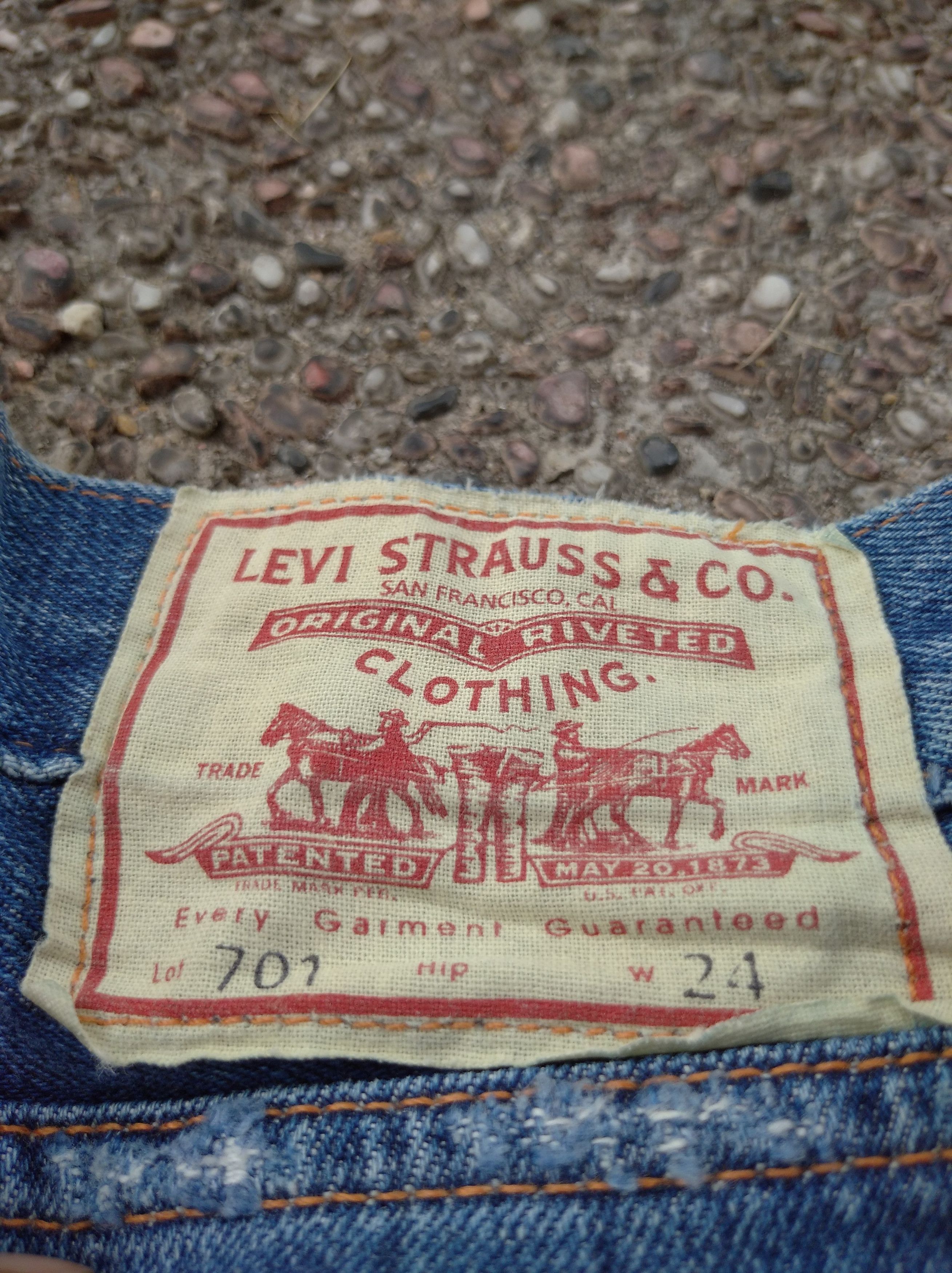 Levi's × Levi's Vintage Clothing Levi's 701 selvedge jeans big E distressed Size US 26 / EU 42 - 4 Thumbnail
