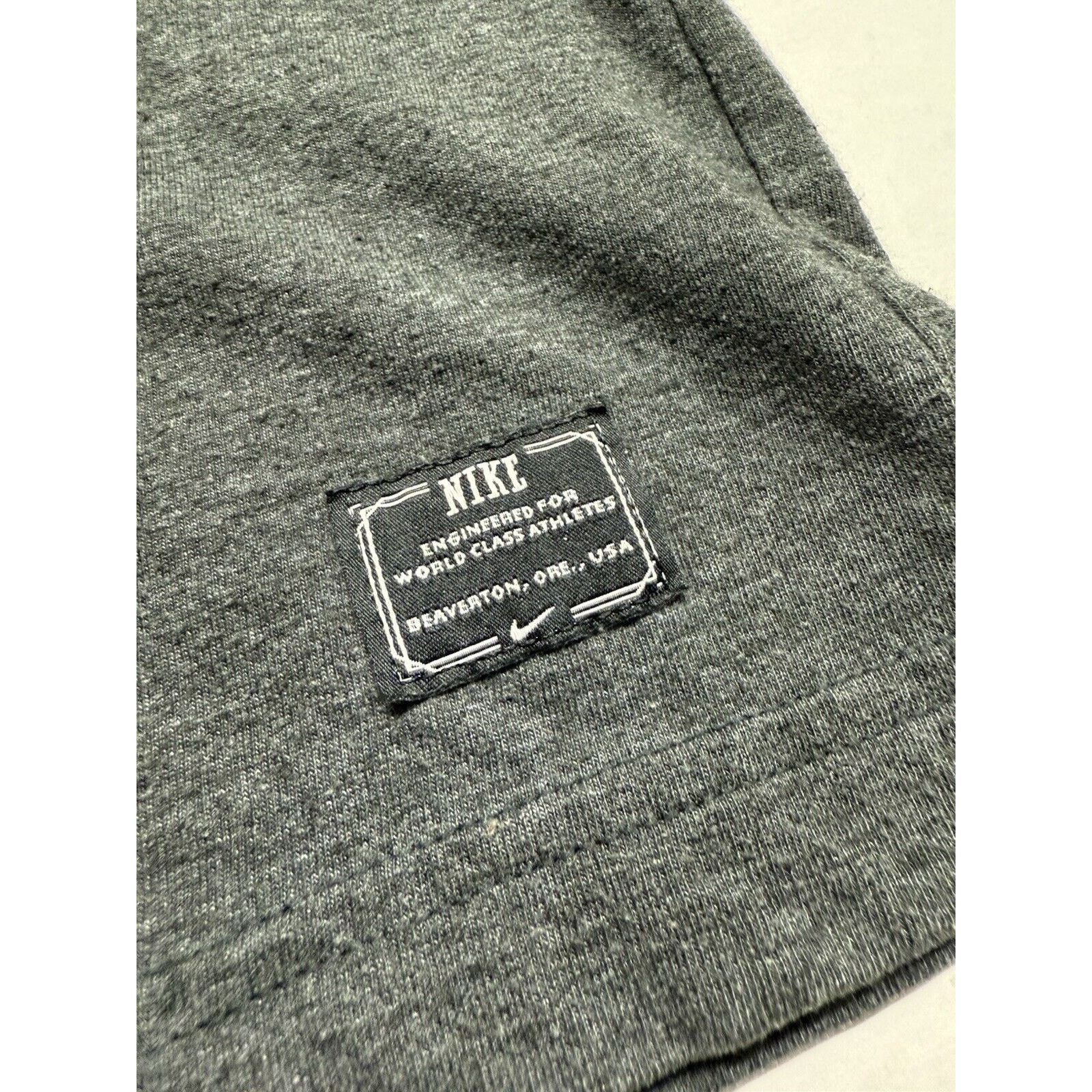 Nike Nike SB x Neckface TShirt Men Large Grey Lights Out Graffiti Size US L / EU 52-54 / 3 - 3 Thumbnail