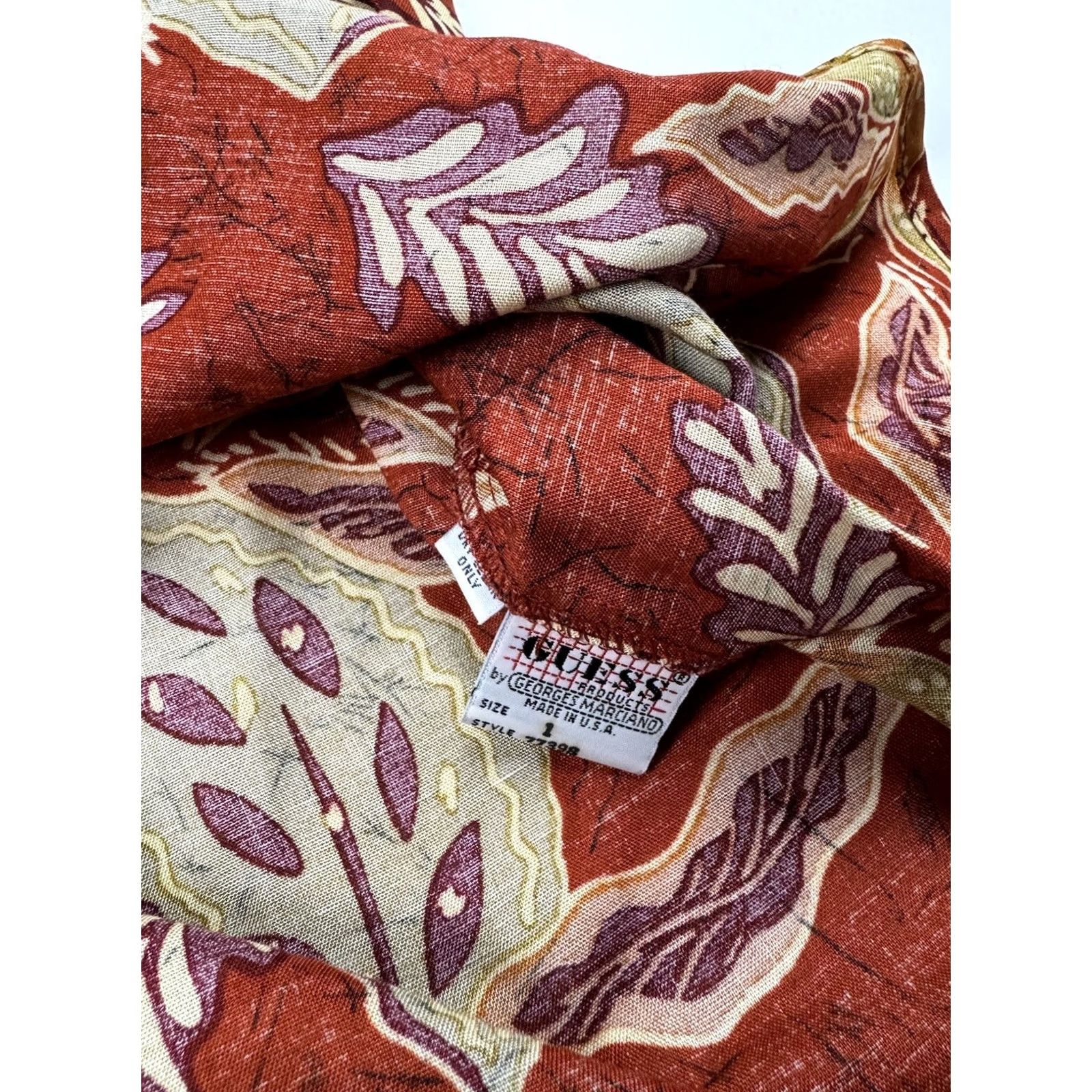Guess VINTAGE GUESS BUTTON-UP SHIRT Women’s Size 1 Floral USA Rayon Long Sleeve Collared Size XS / US 0-2 / IT 36-38 - 4 Thumbnail