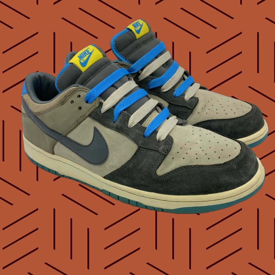 Nike VINTAGE 2008 NIKE DUNK LOW NYX VIVID BLUE/GRAY MENS SIZE 13 SNEAKER 90s SKATE Size US 13 / EU 46 - 1 Thumbnail