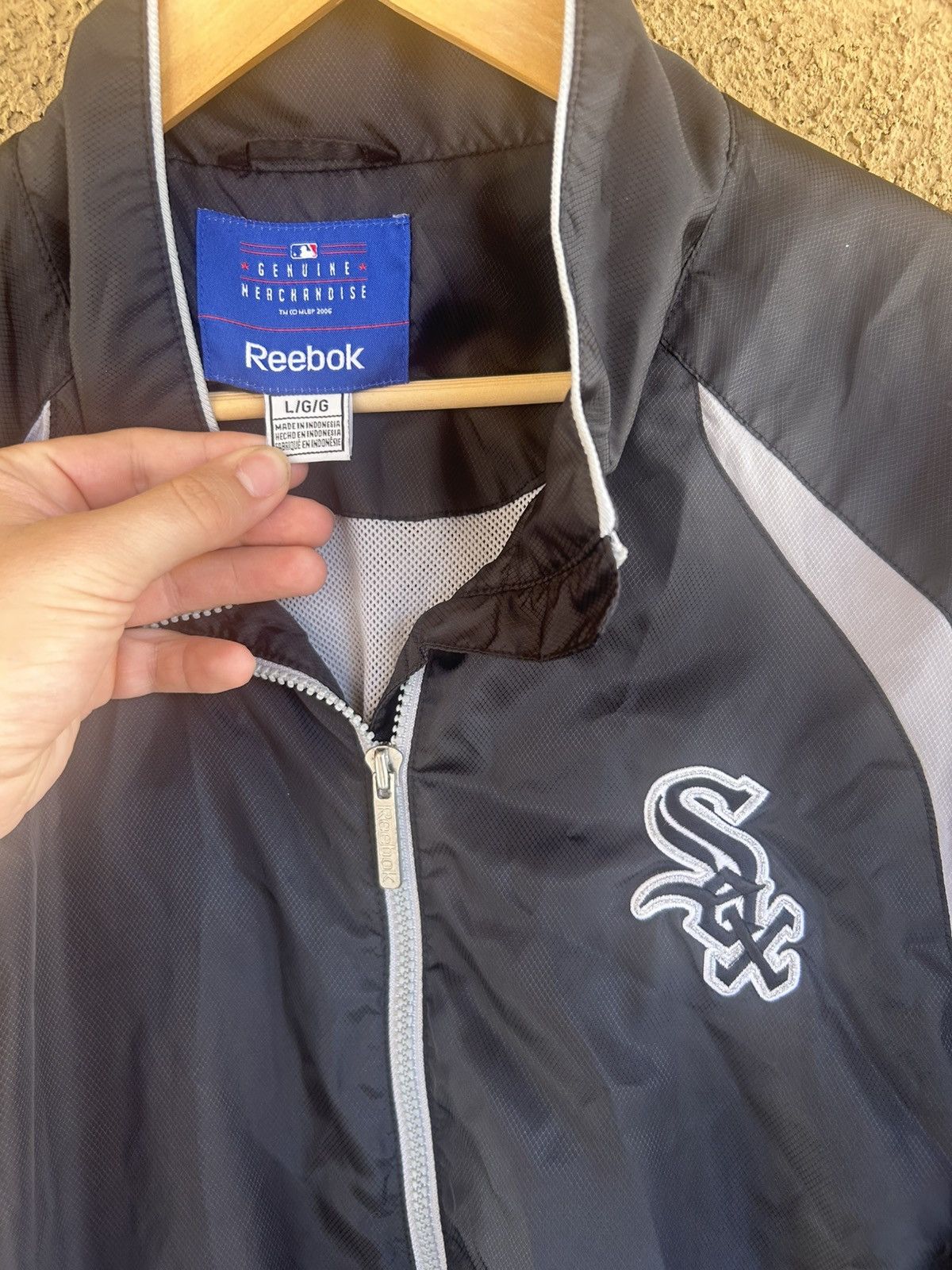 MLB Vintage Chicago White Sox Reebok Zip Up Jacket Size L Size US L / EU 52-54 / 3 - 2 Thumbnail