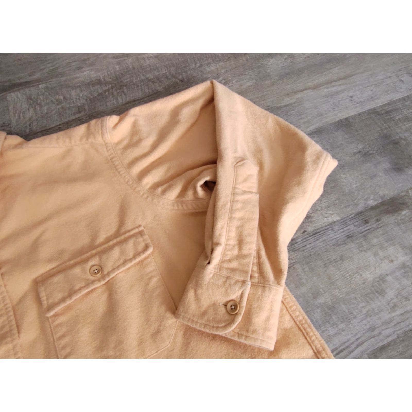 Vintage VINTAGE LL Bean Chamois Shirt Men's 16.5 Peach Cotton Long Sleeve Double Pocket USA Made Casual Formal Workwear Size US L / EU 52-54 / 3 - 3 Thumbnail