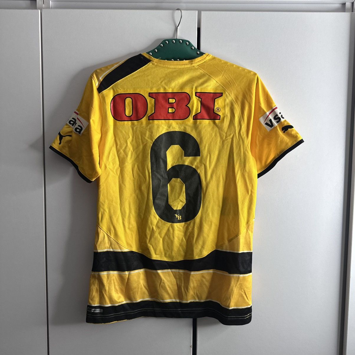 Puma Puma Young Boys 2009-2011 OBI 6 Vintage Jersey Kit Size US M / EU 48-50 / 2 - 9 Thumbnail
