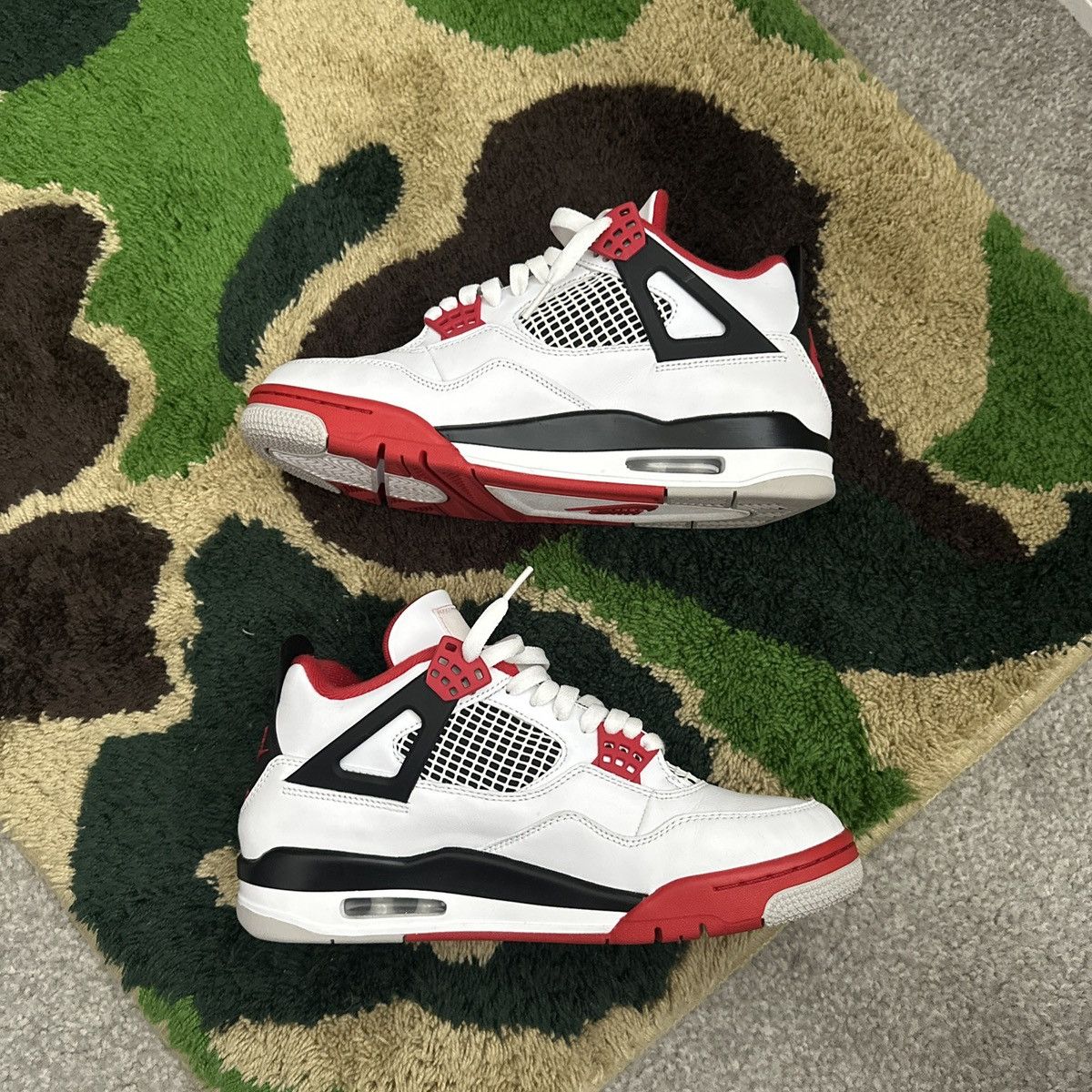 Jordan Brand Jordan Fire Red Fours Size US 8.5 / EU 41-42 - 2 Thumbnail