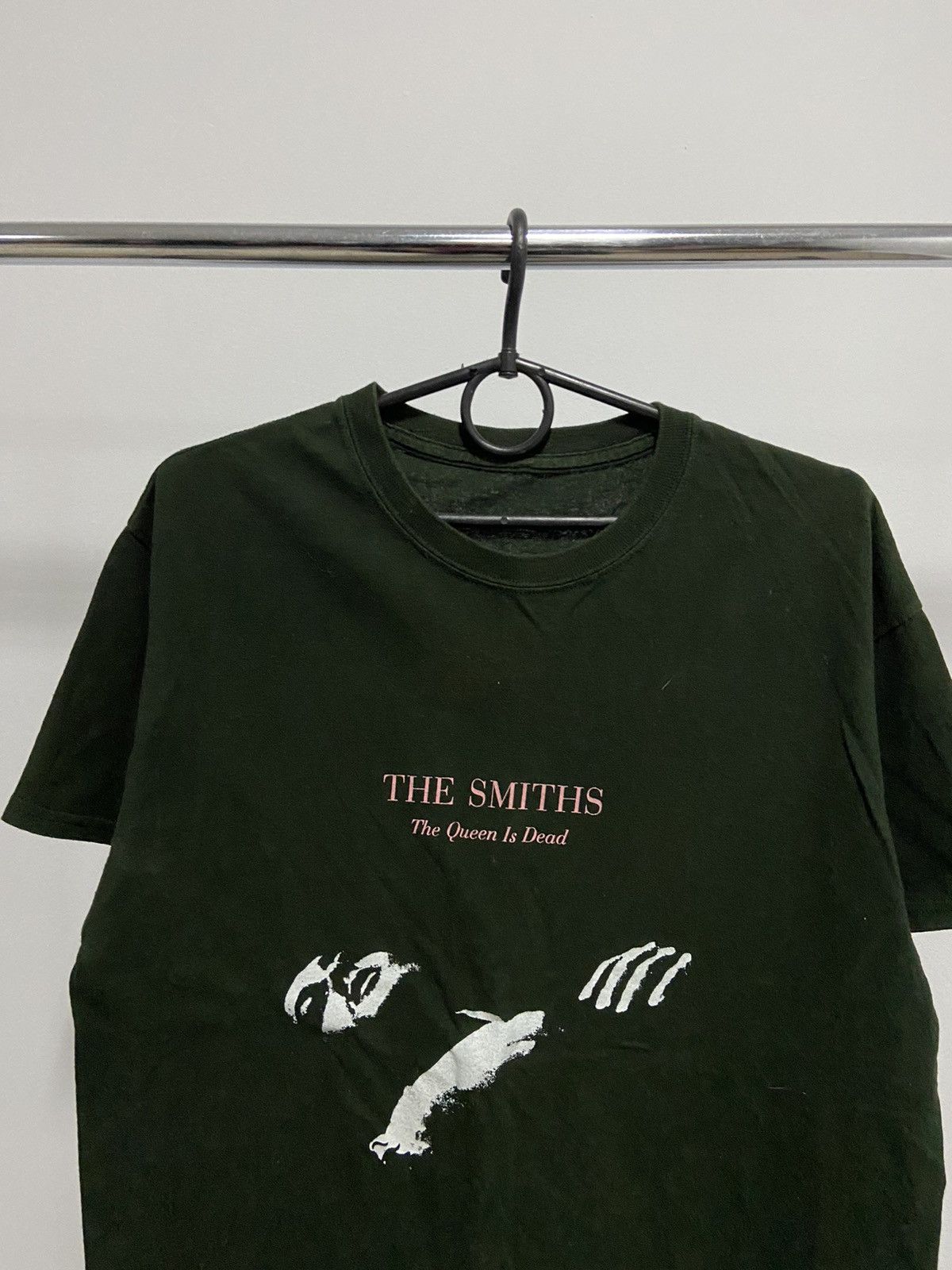 Band Tees × The Smiths × Vintage The smiths the queen is dead big print t shirt rock band Size US M / EU 48-50 / 2 - 2 Thumbnail