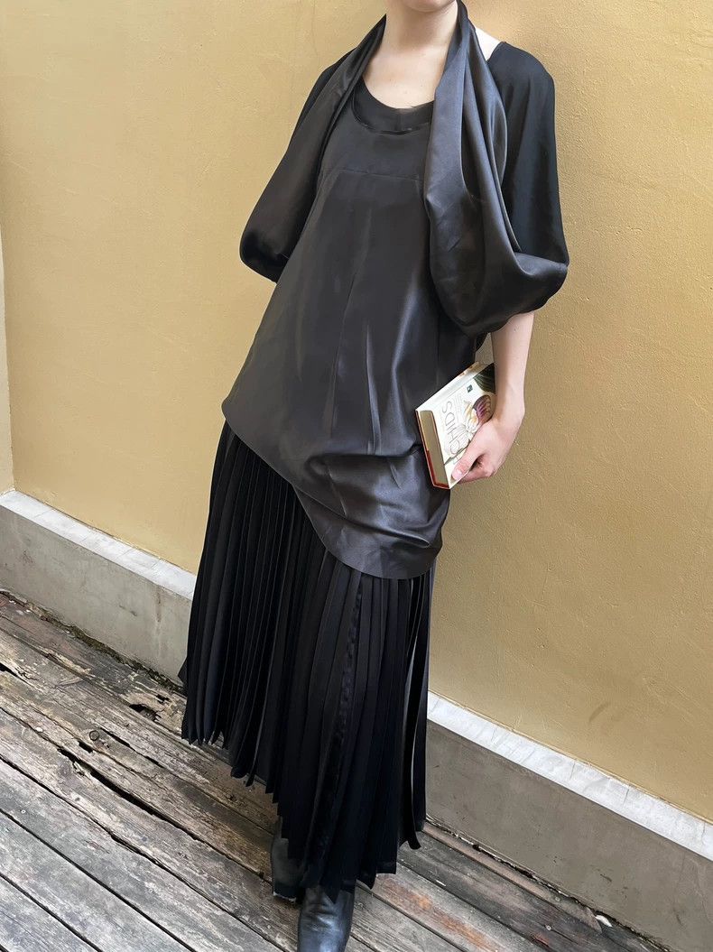 Junya Watanabe Junya Watanabe Deformed Design Dress Size S / US 4 / IT 40 - 1 Thumbnail