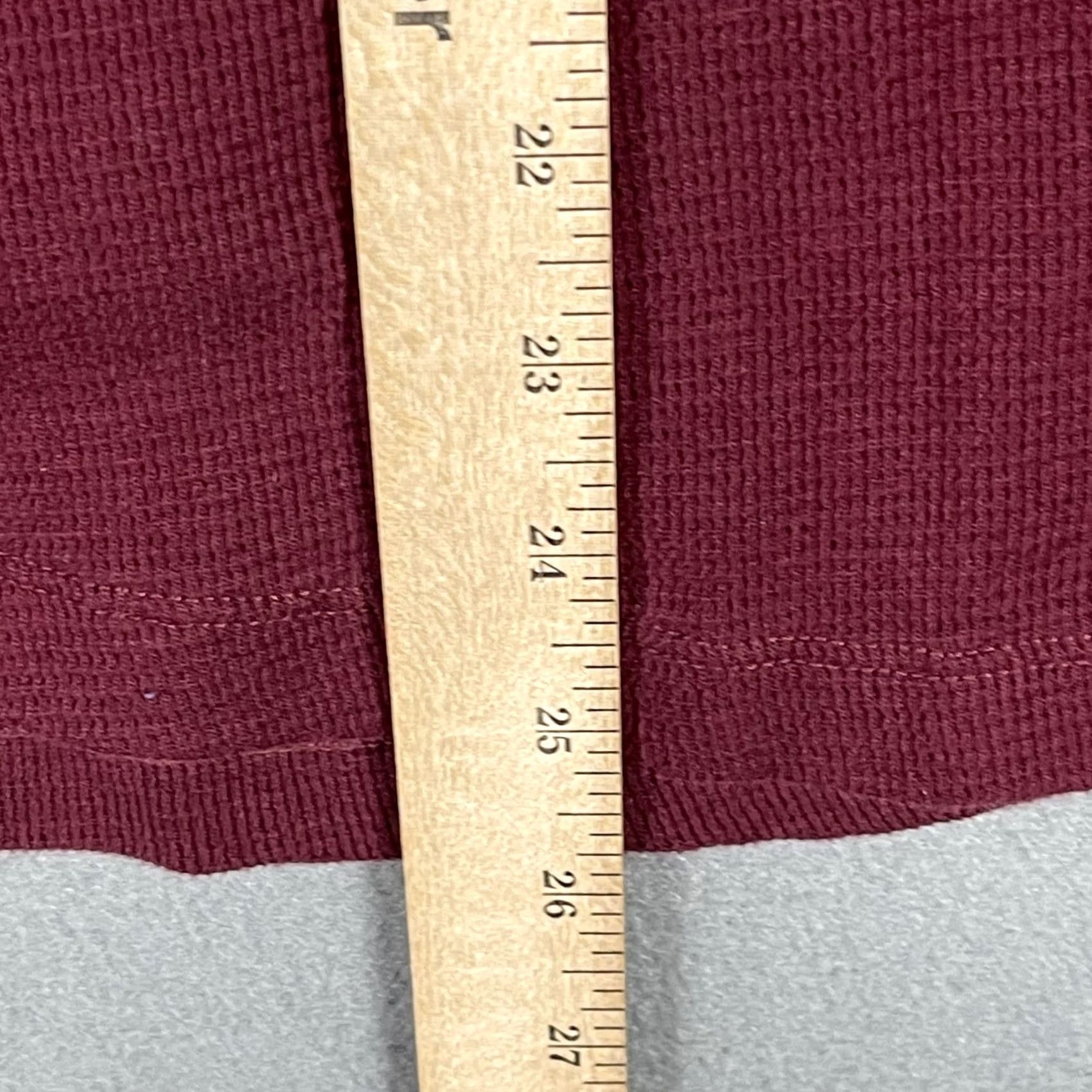 American Eagle Outfitters VINTAGE American Eagle Hoodie Shirt Mens Medium Maroon Waffle Knit Pullover Long Sleeve Size US M / EU 48-50 / 2 - 6 Thumbnail